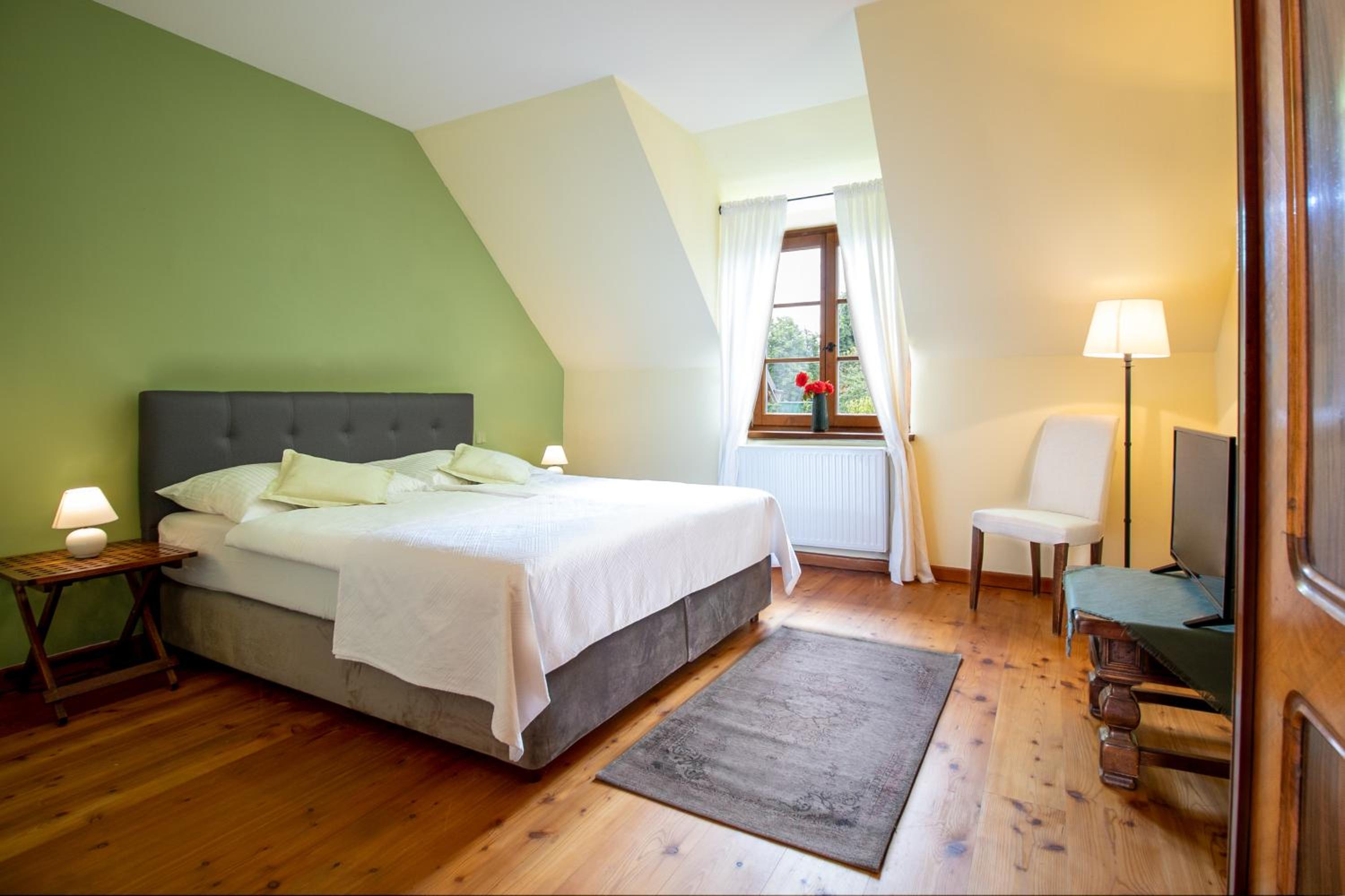 Double Room - Photo 1