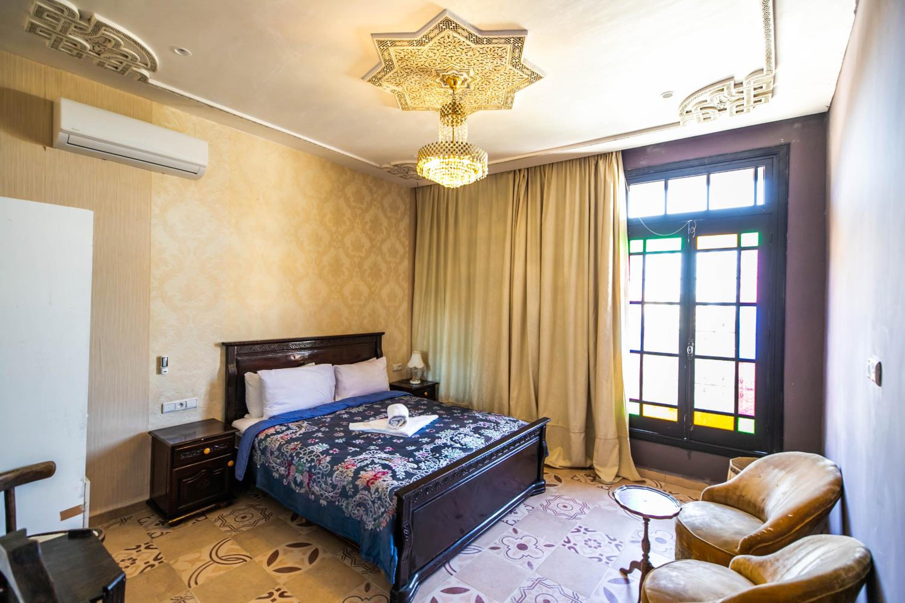 Double Room with Mountain View - Photo 4