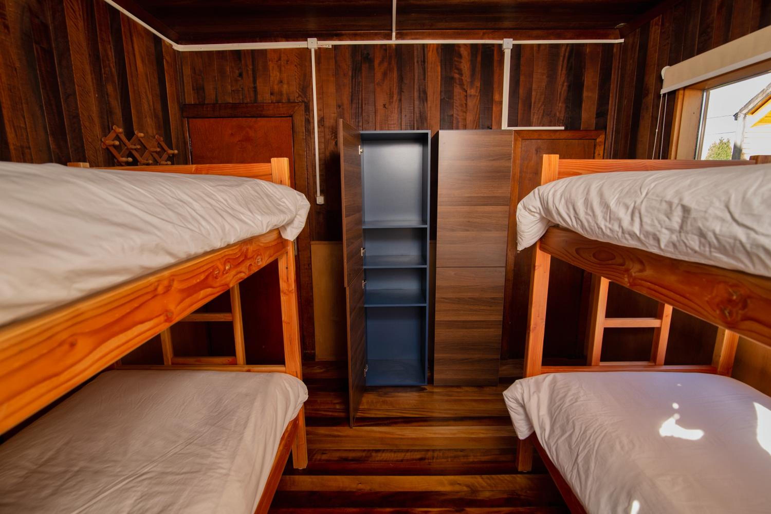 Bed in 4-Bed Dormitory Room photo 2