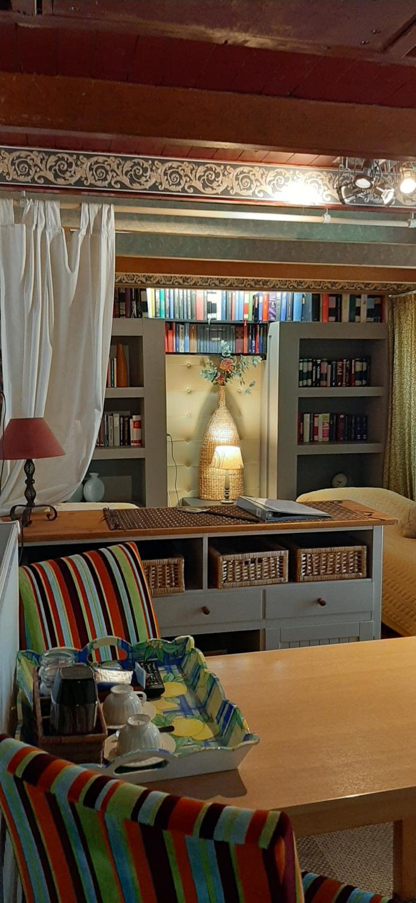 Studio Apartment - Photo 4