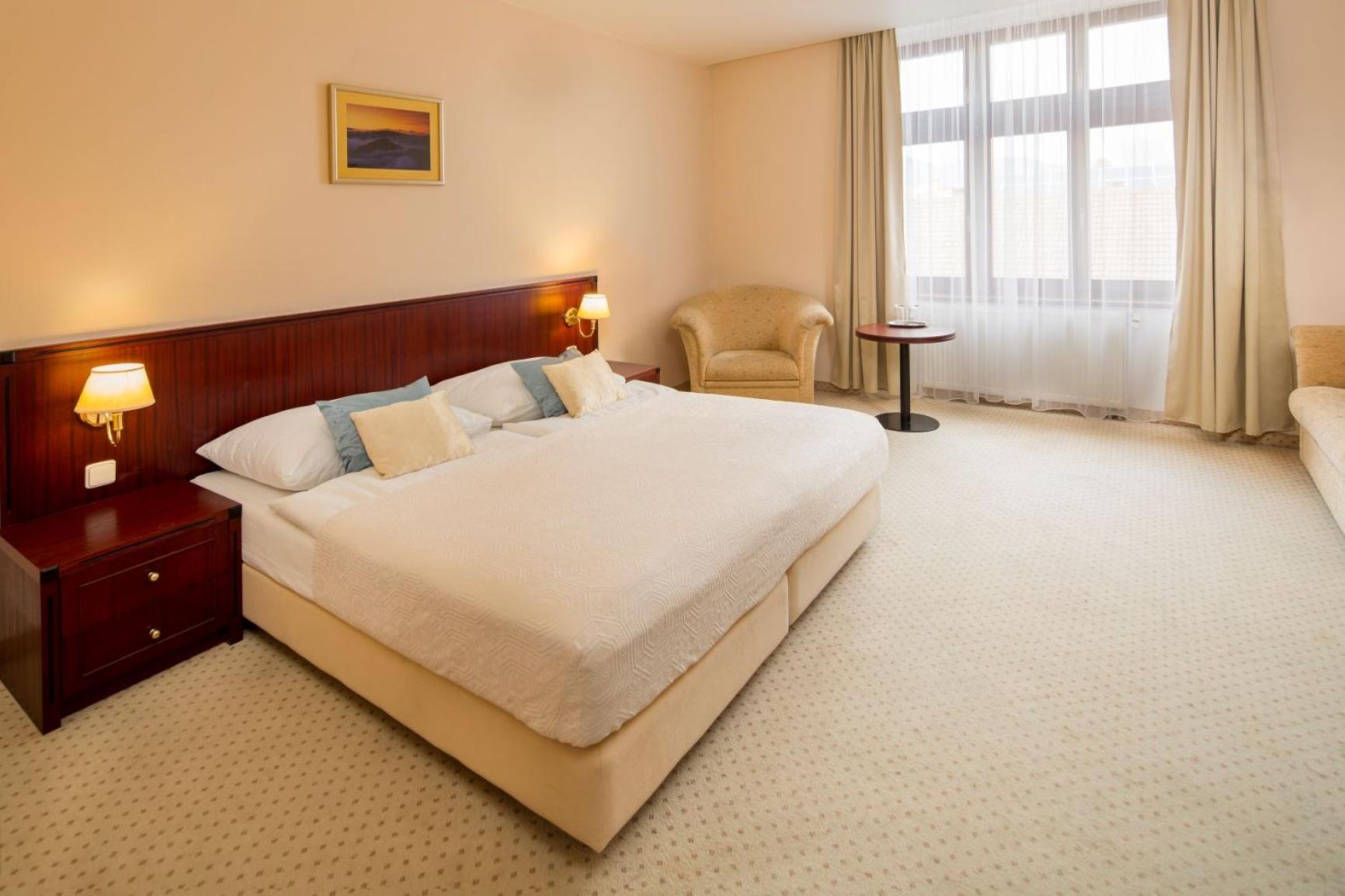 Double or Twin Room - Photo 1
