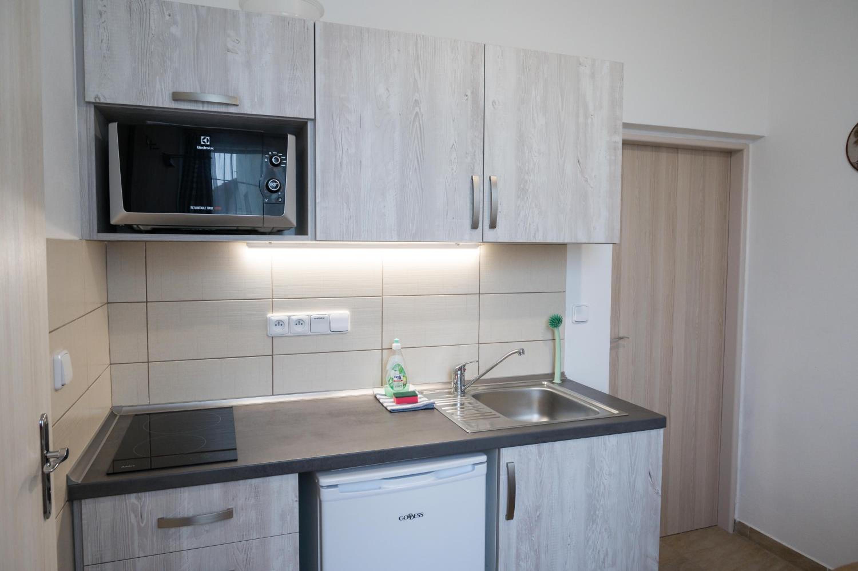 One-Bedroom Apartment photo 2