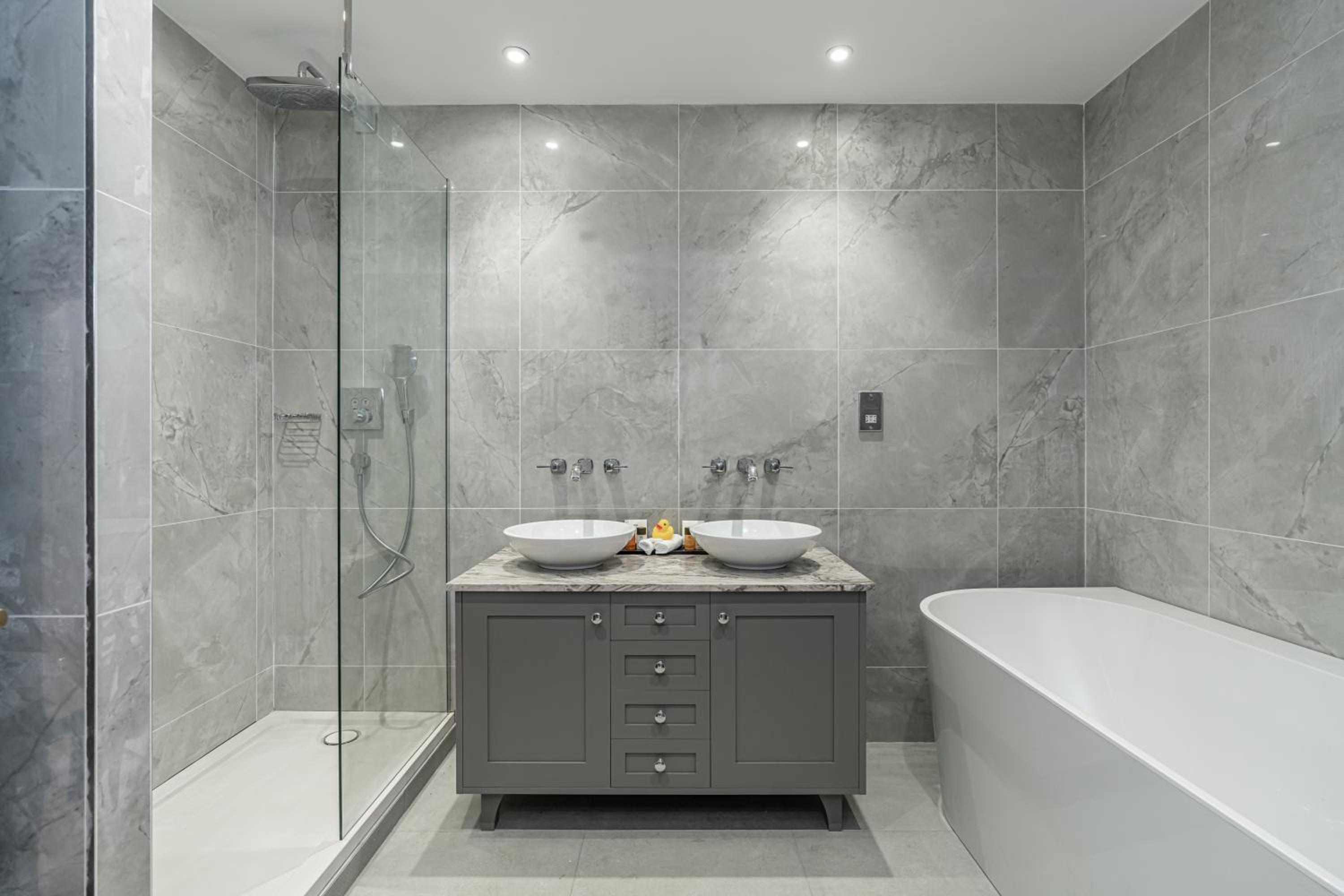 Mansion House Suite - Photo 9