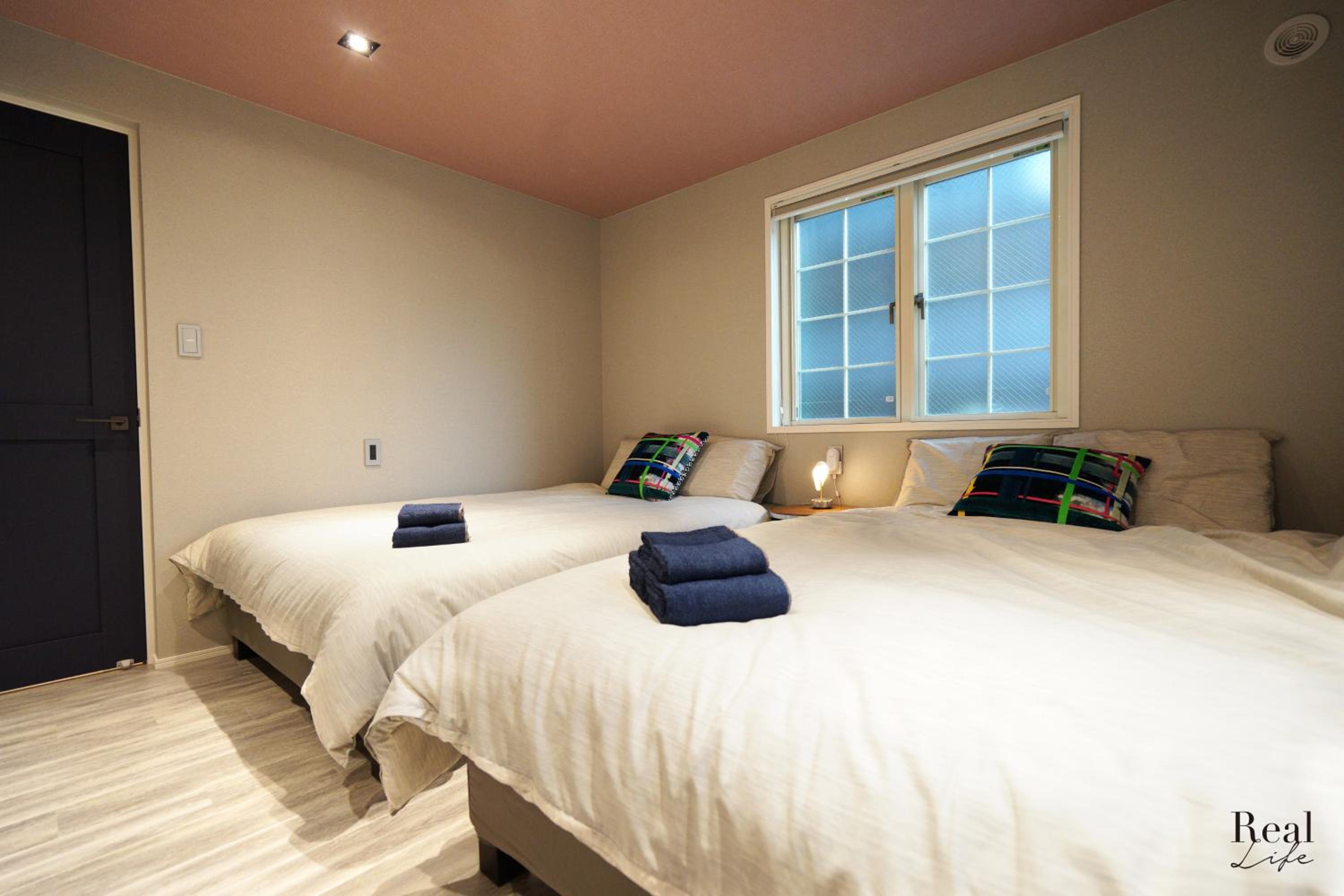 One-Bedroom Apartment photo 3