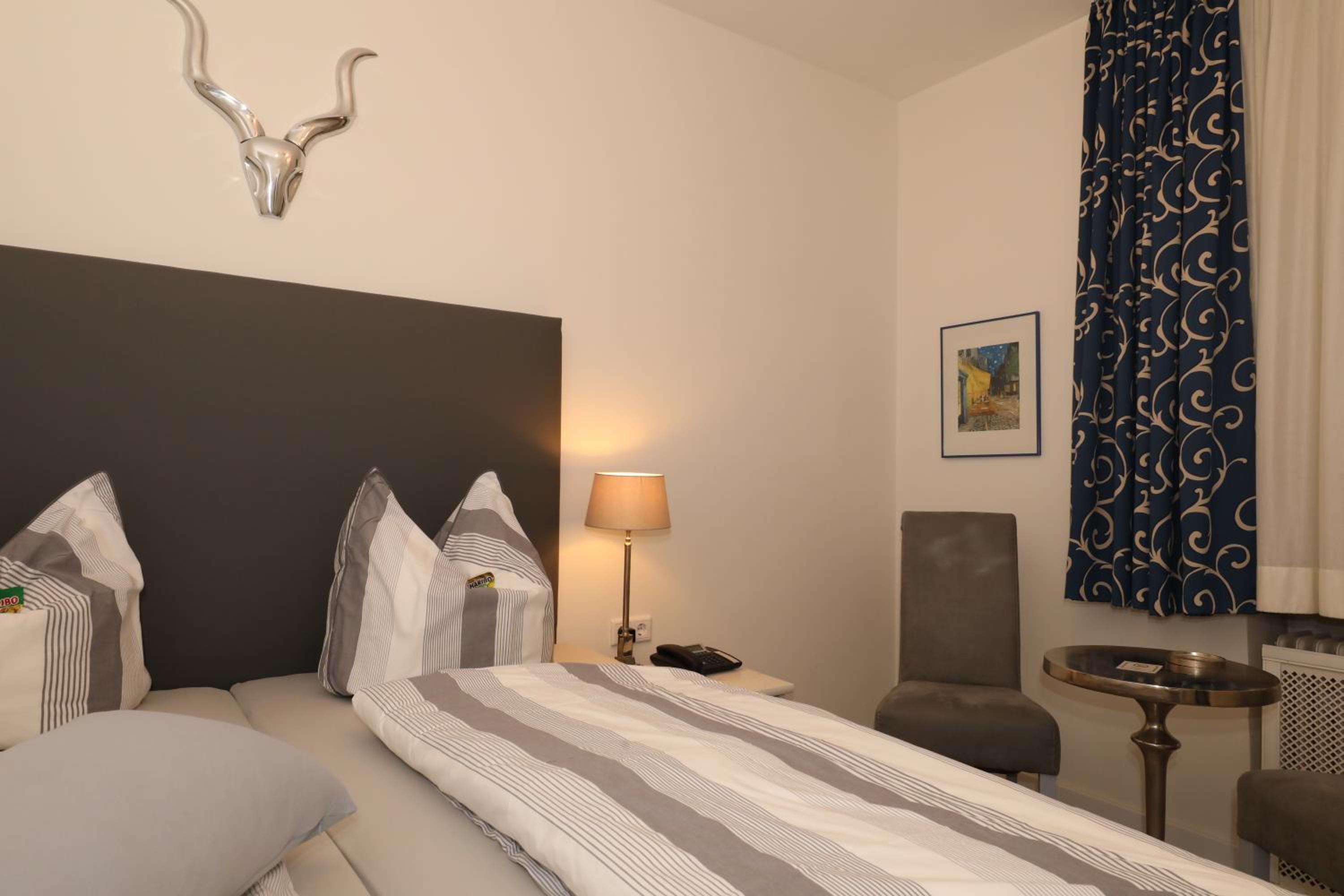 Double Room - Photo 2