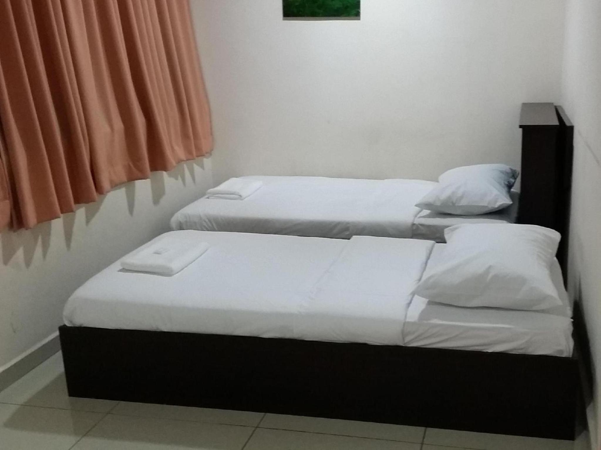 Deluxe Twin Room - Photo 3