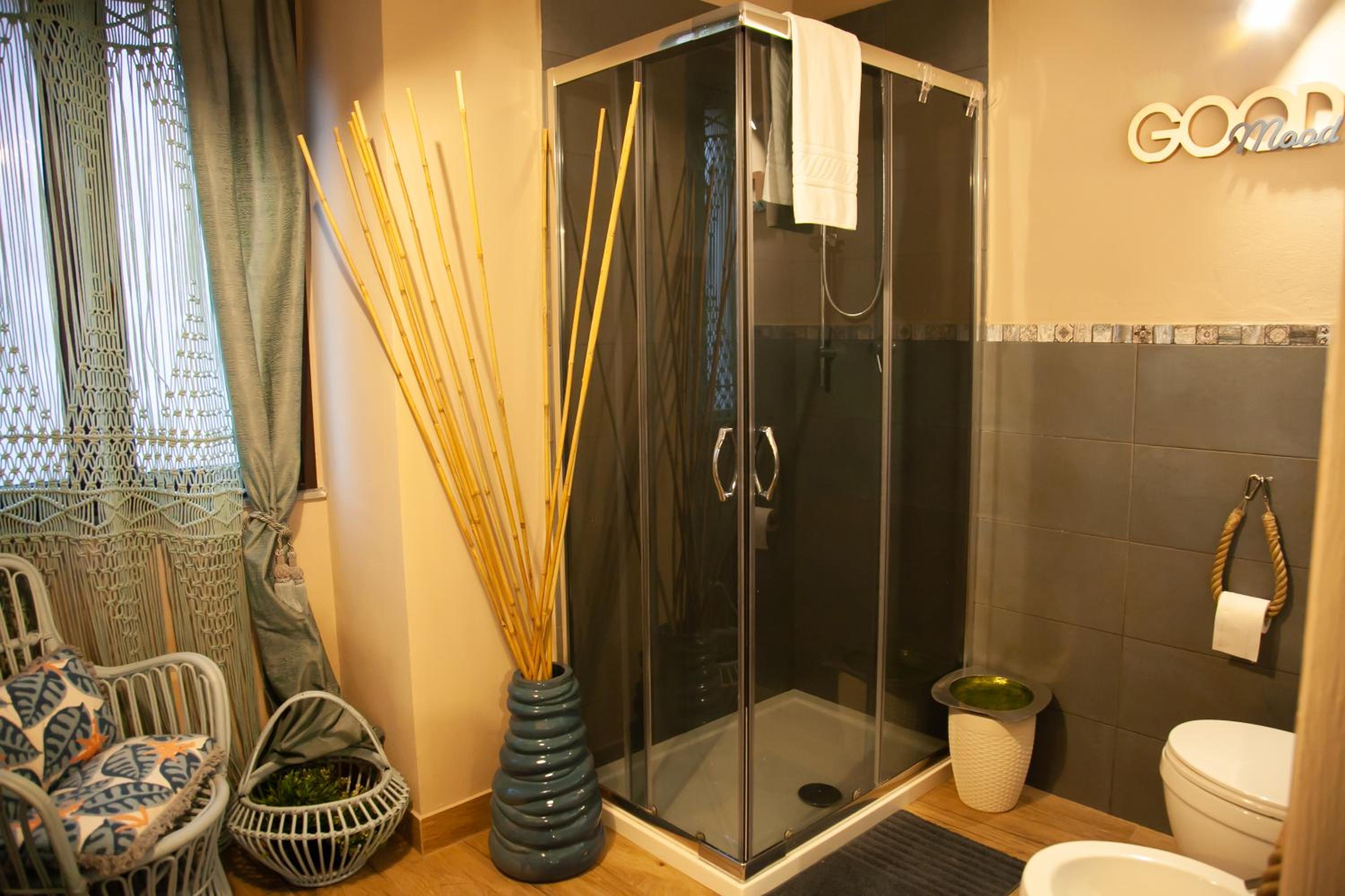 Apartment with Terrace - Photo 3