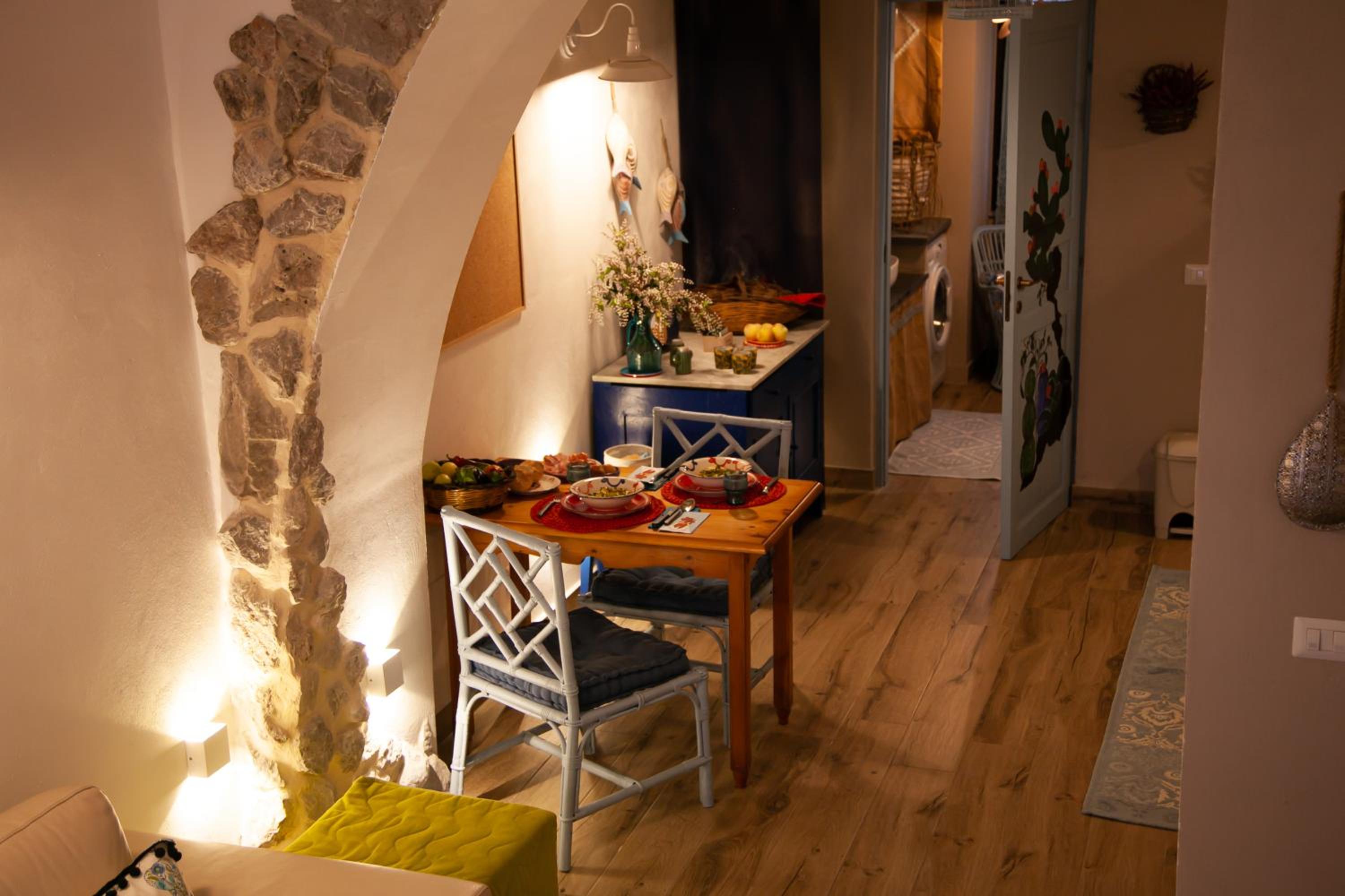 Apartment with Terrace - Photo 9