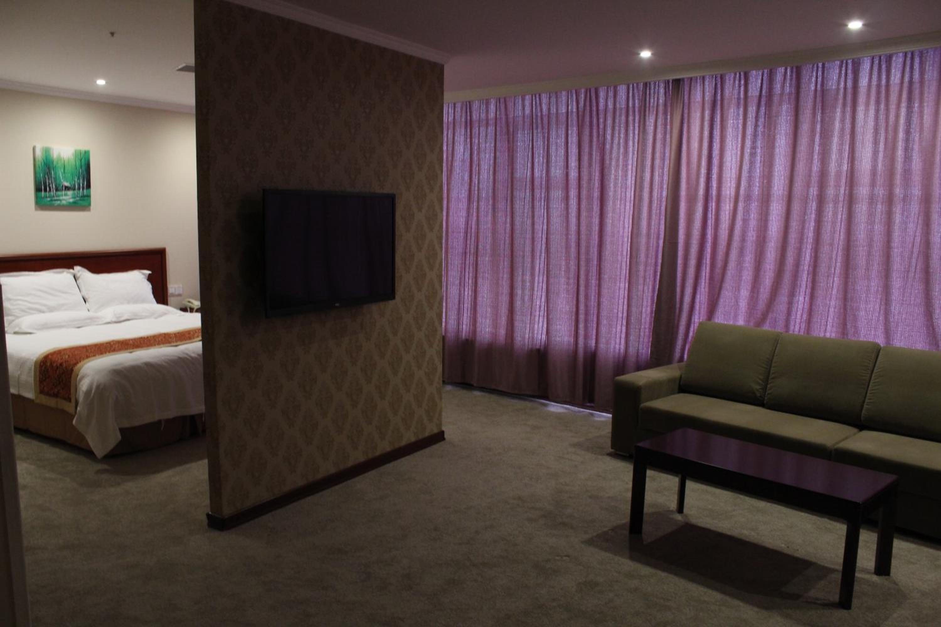 Suite with View photo 2