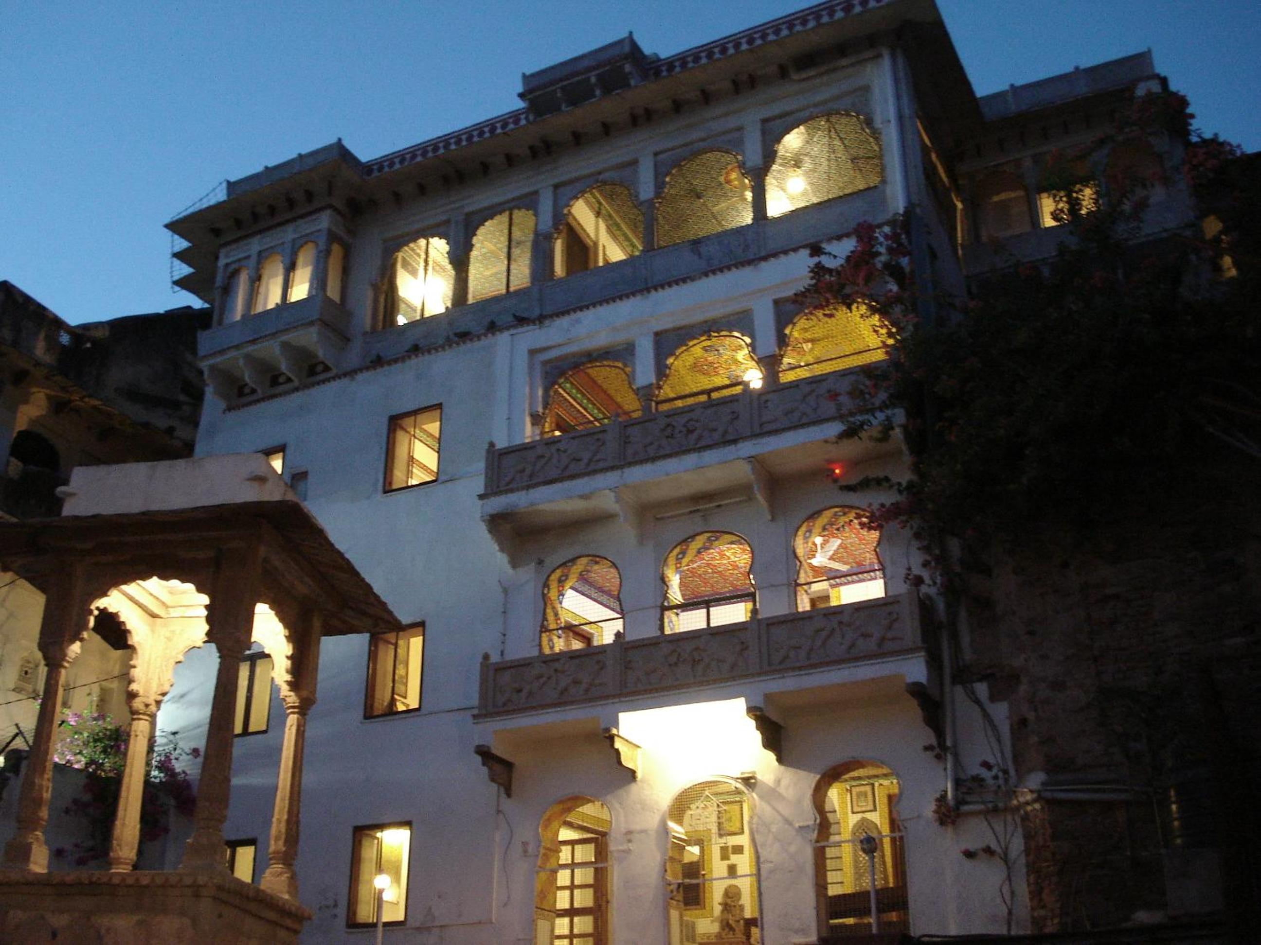 Standard Double or Twin Room with Garden View - Photo 16