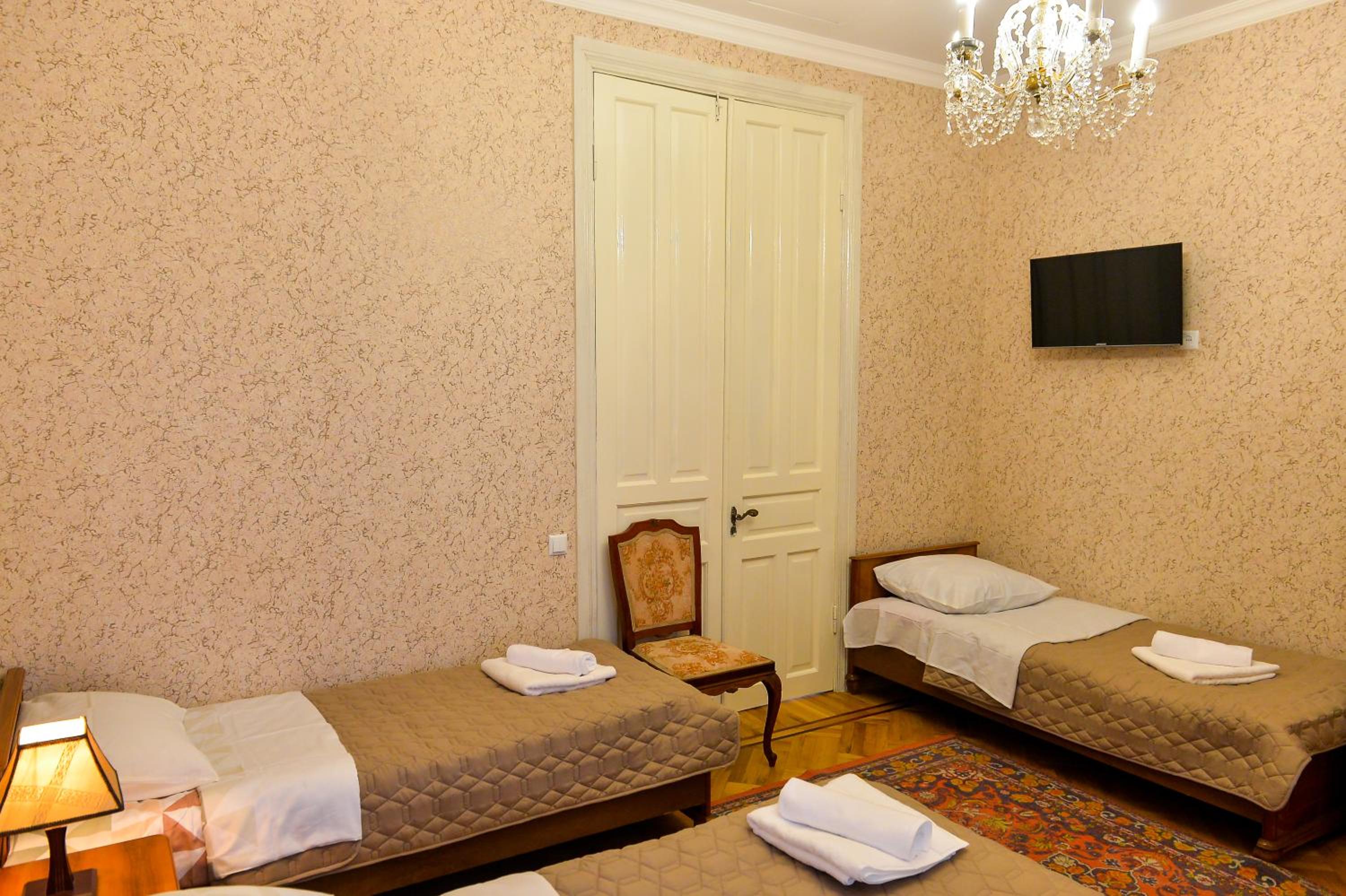 Quadruple Room with Bathroom photo 3