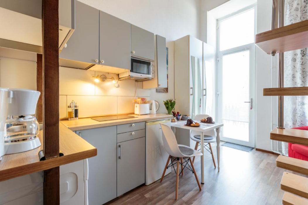 Apartment - Split Level photo 3
