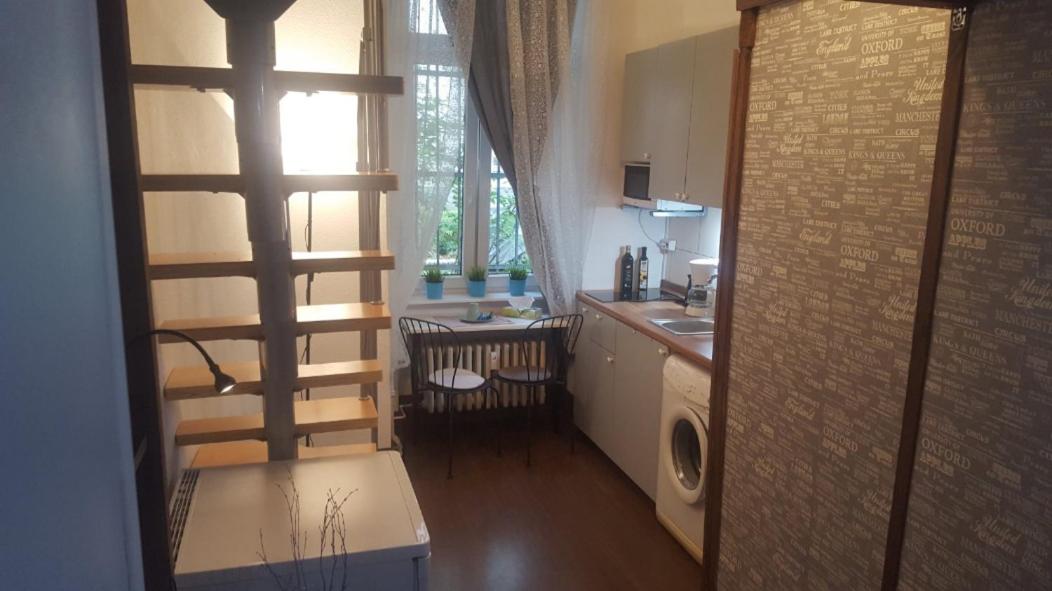 Apartment - Split Level photo 3