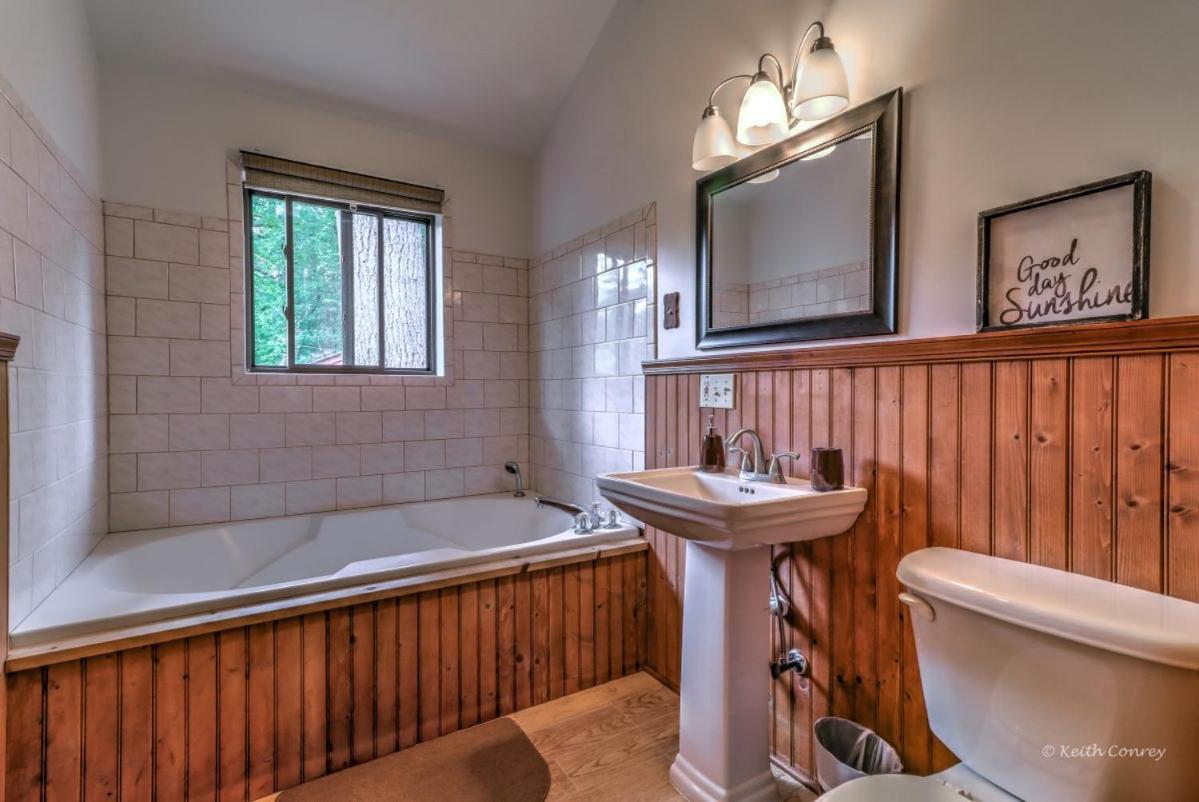 Tree Top Suite photo 3
