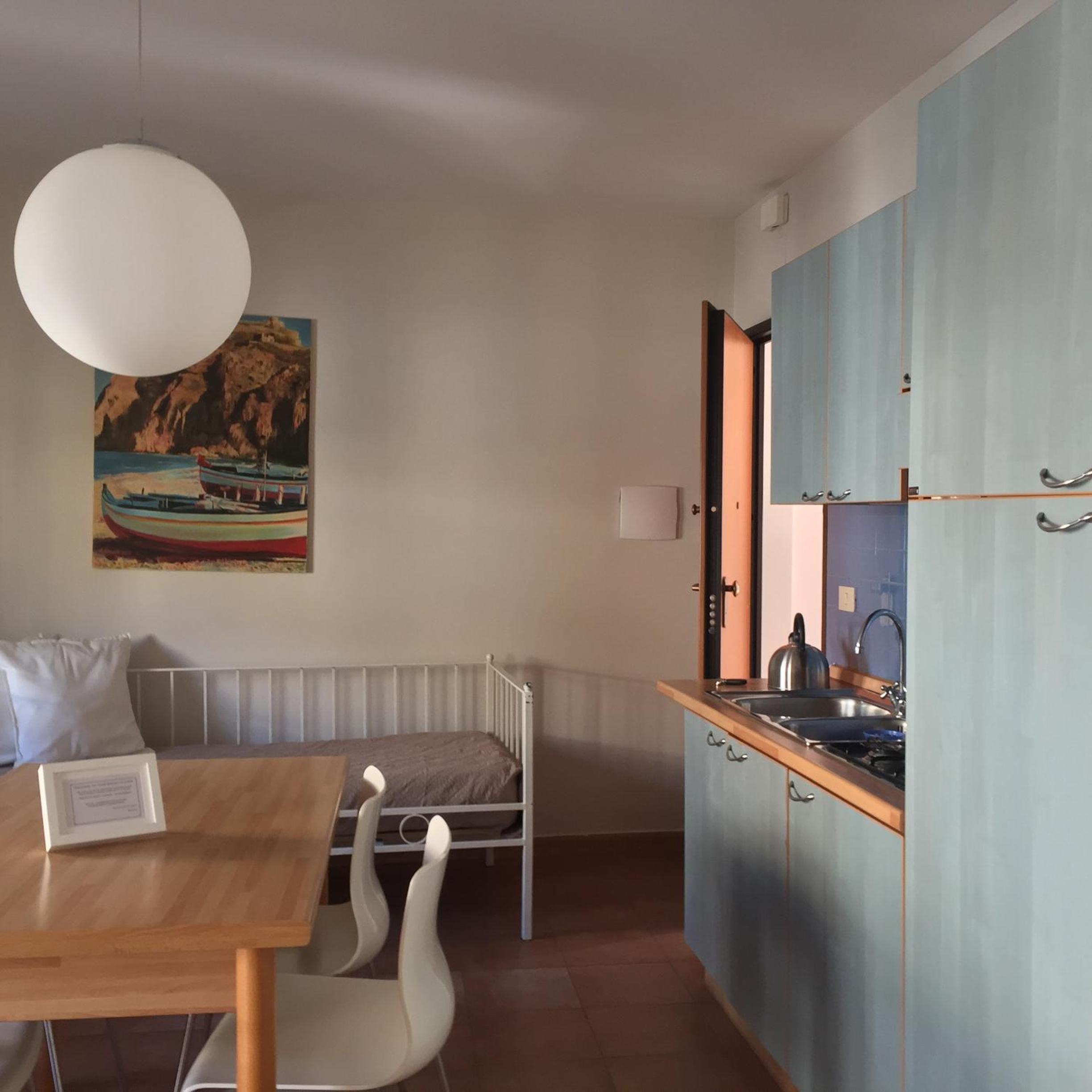 Apartment with Balcony photo 3