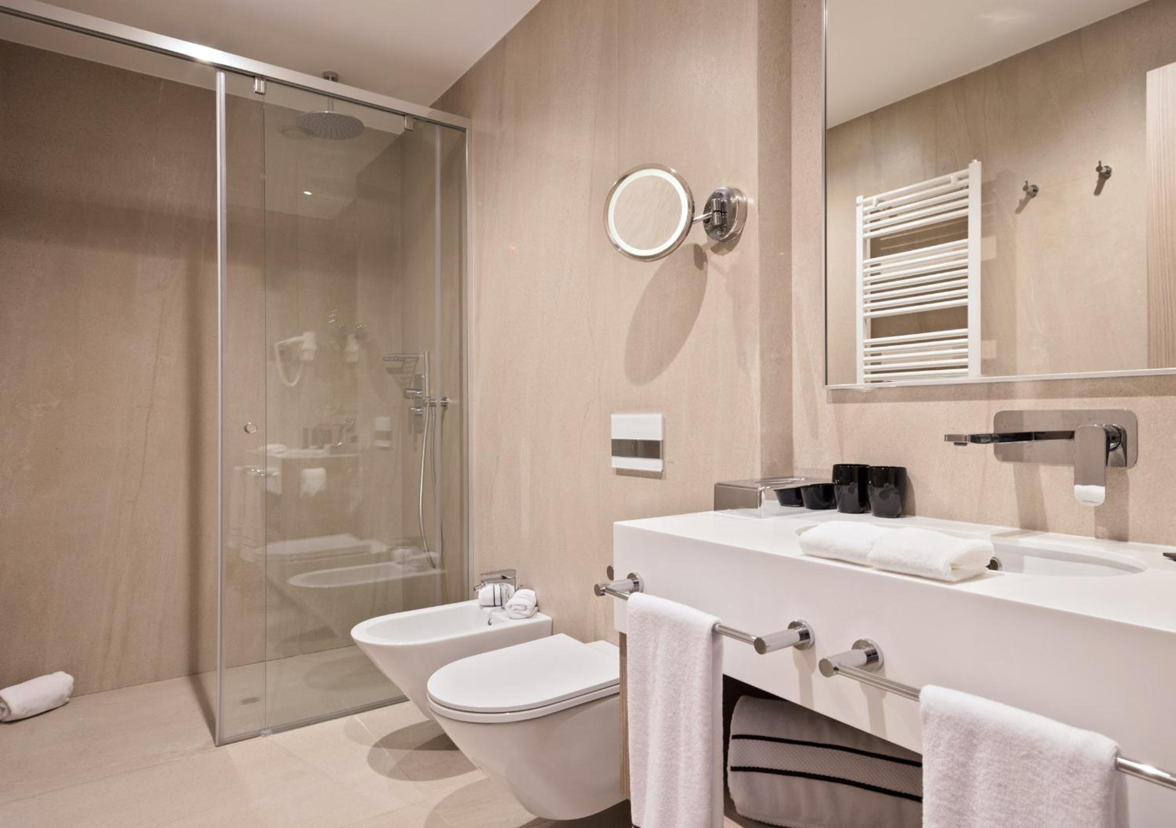 Junior Suite (2 Adults + 2 Children) photo 2