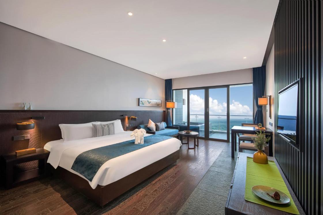 Superior King Room with Sea View