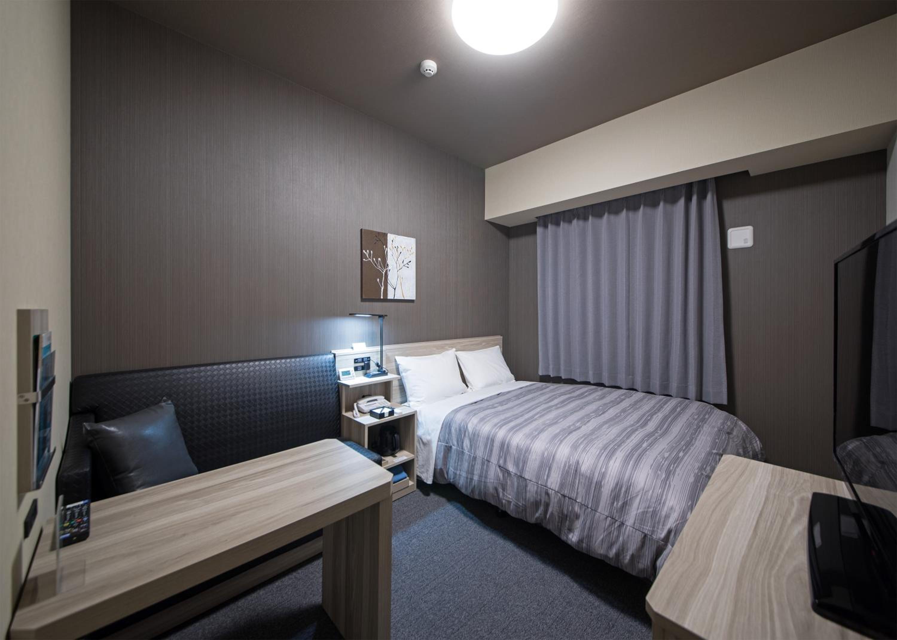 Double Room - Smoking - Photo 1
