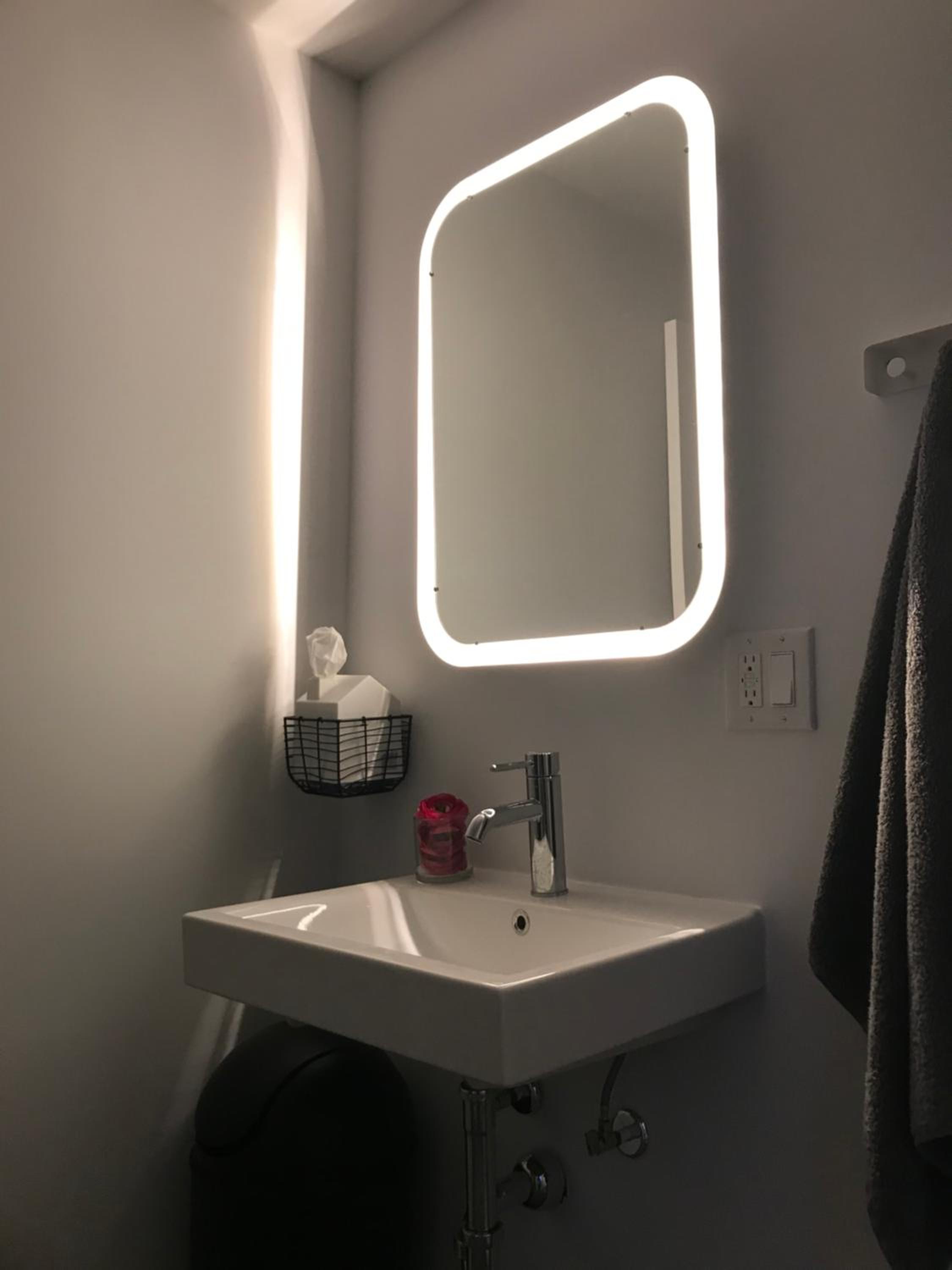 Basic Triple Room with Shared Bathroom photo 3