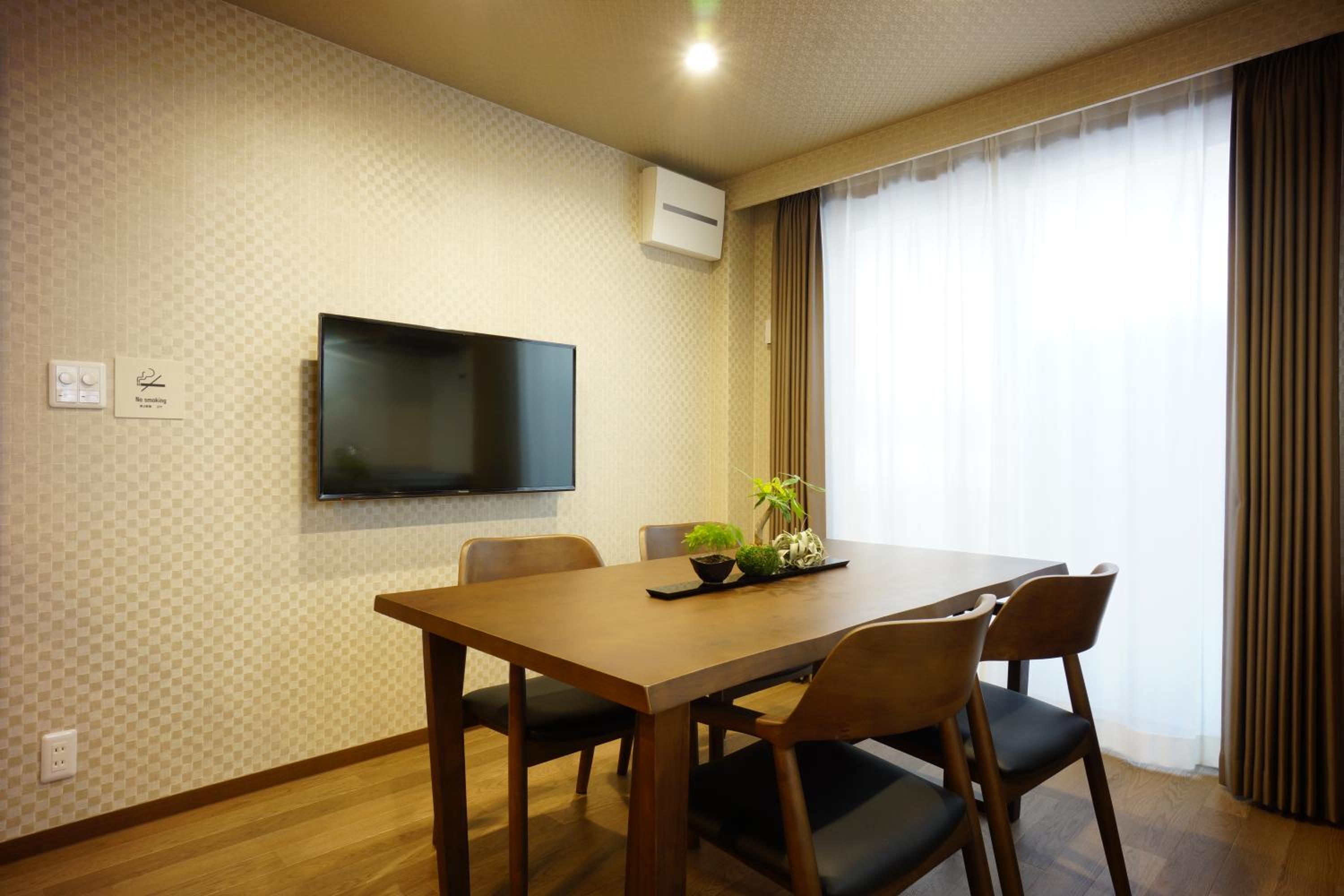 Superior Quadruple Room photo 2