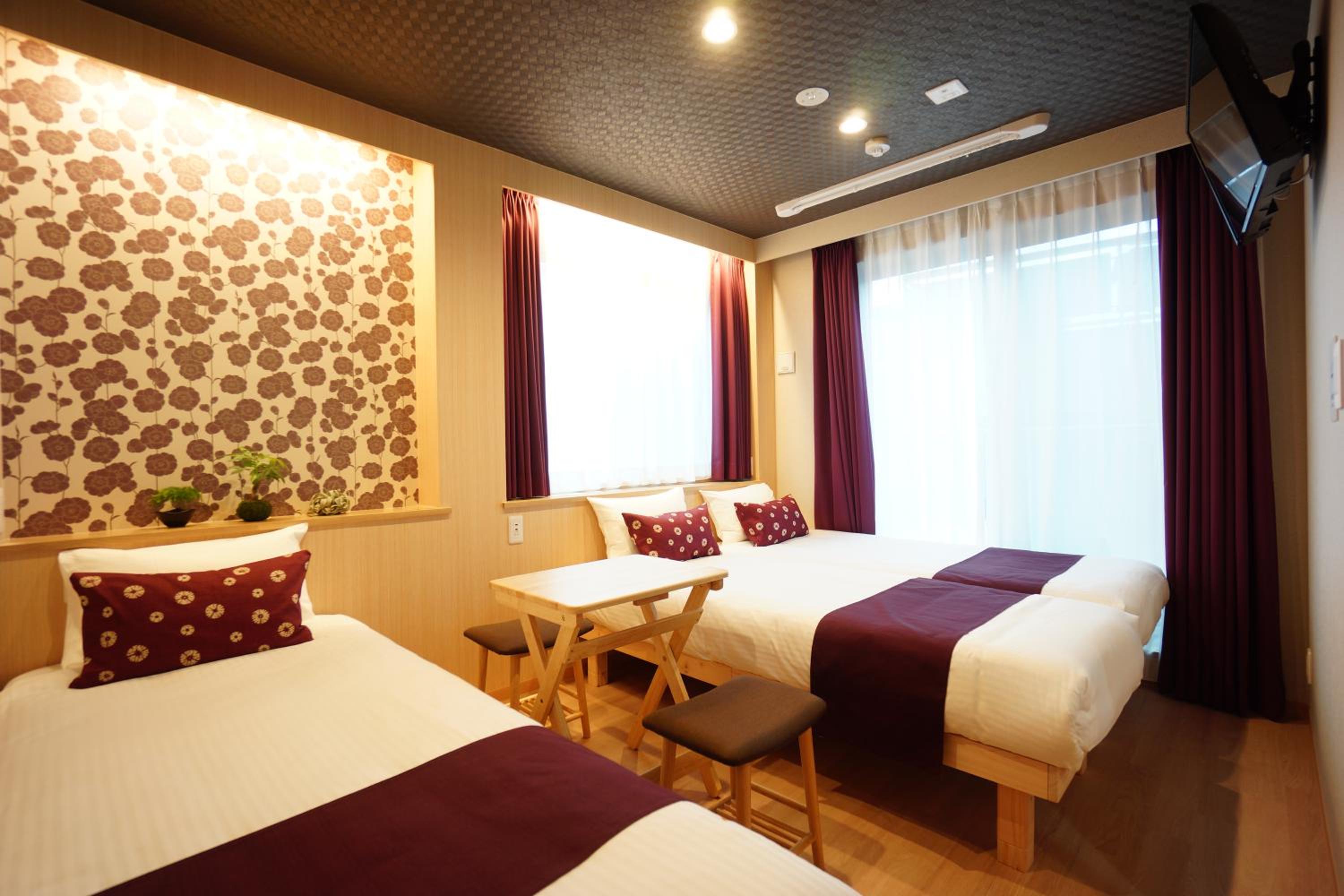Deluxe Triple Room photo 2