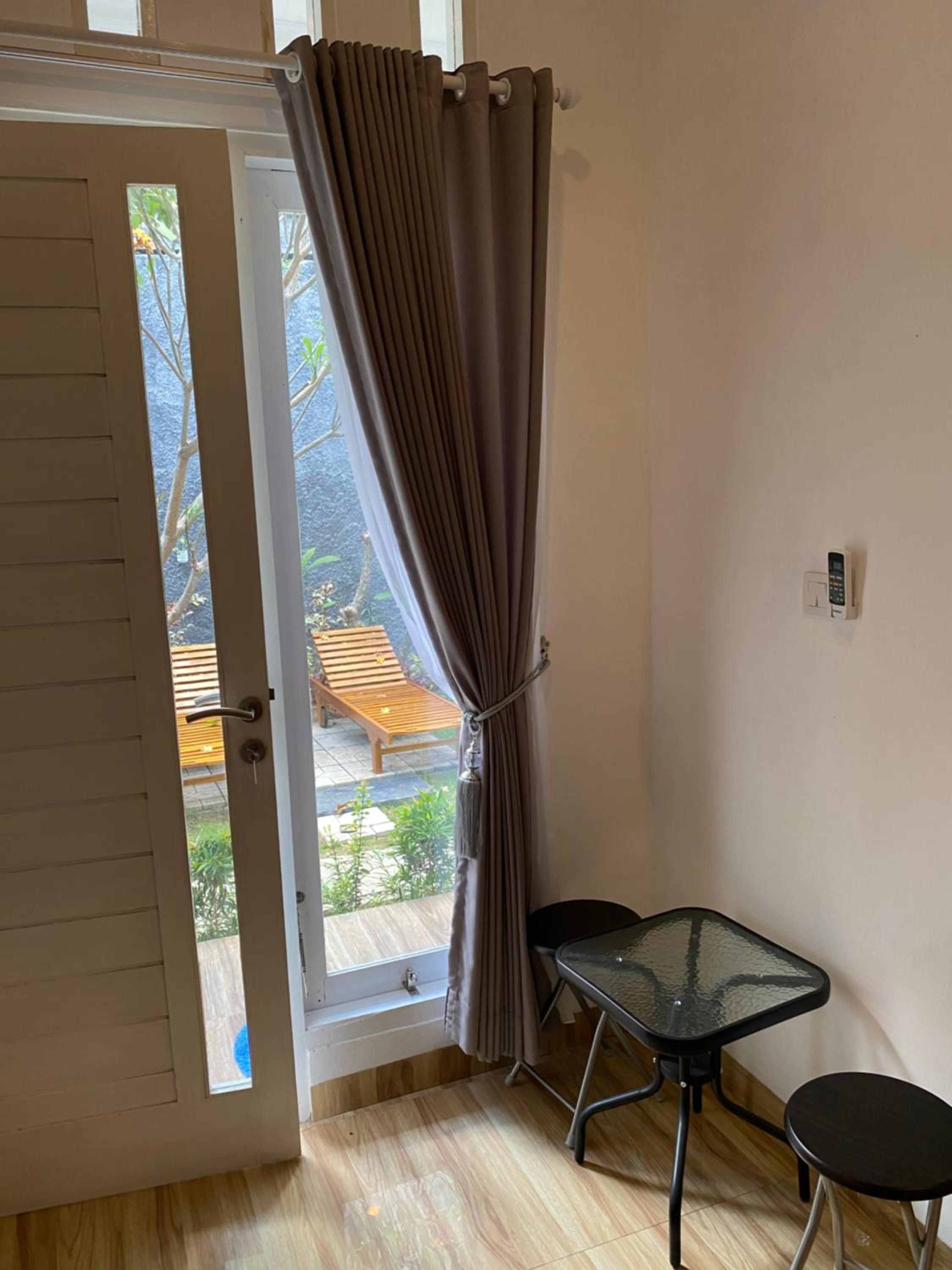 Standard Suite - Photo 8