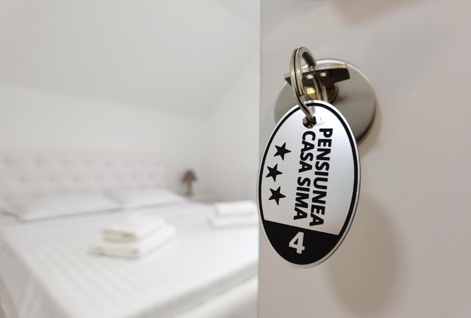 Deluxe Double Room with Shower - Photo 5