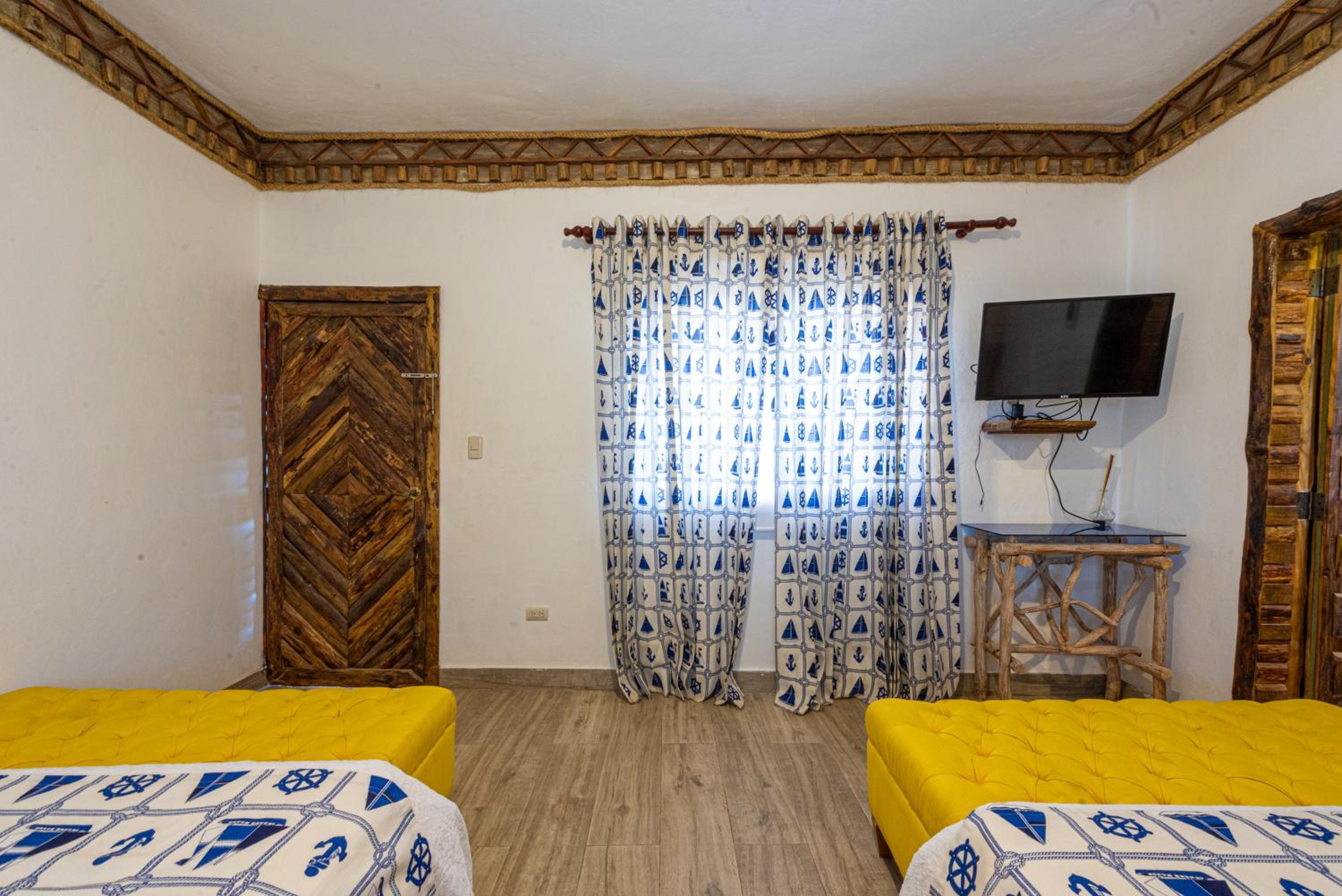 Twin Room with Private Bathroom