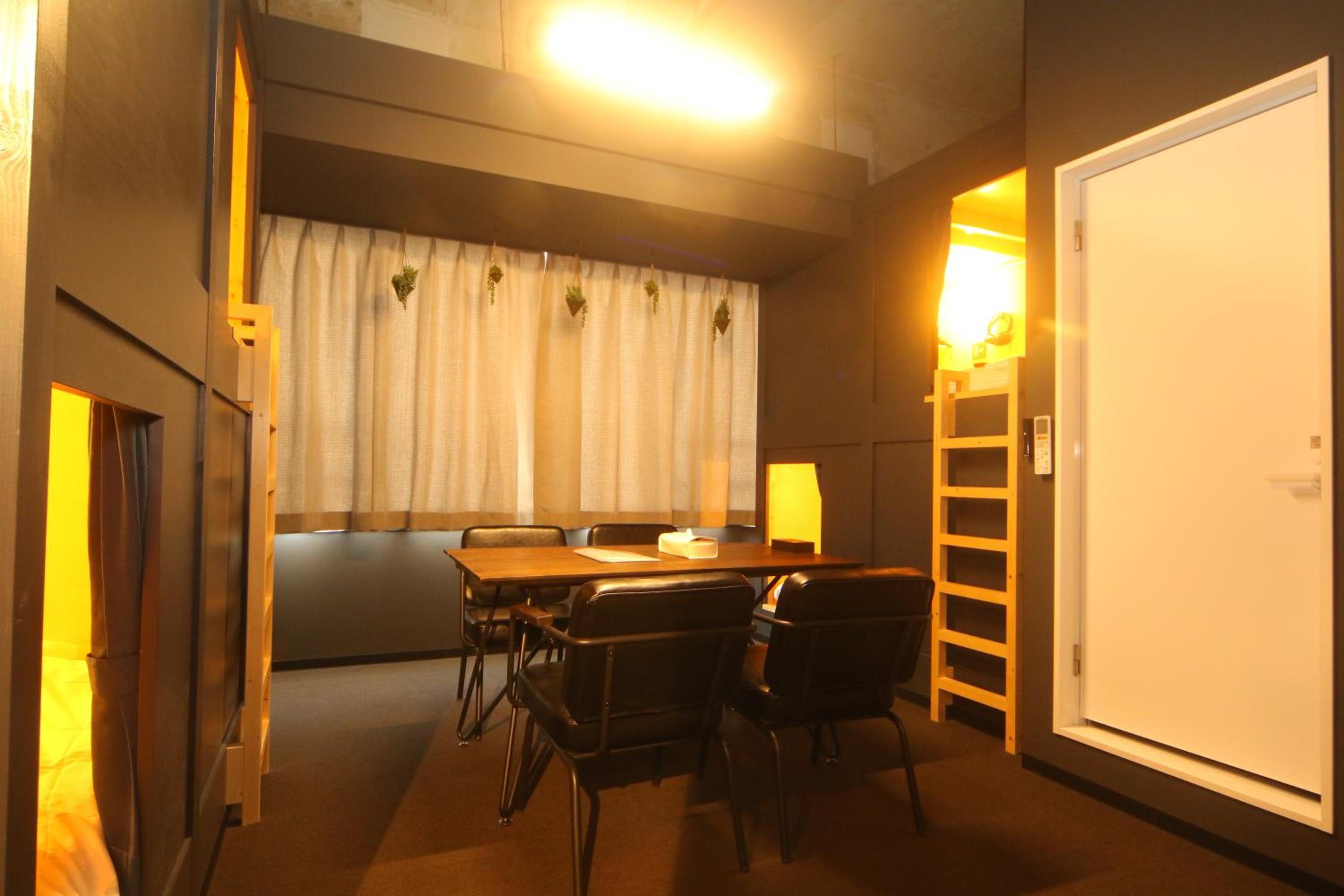 Deluxe Family Room - Photo 3