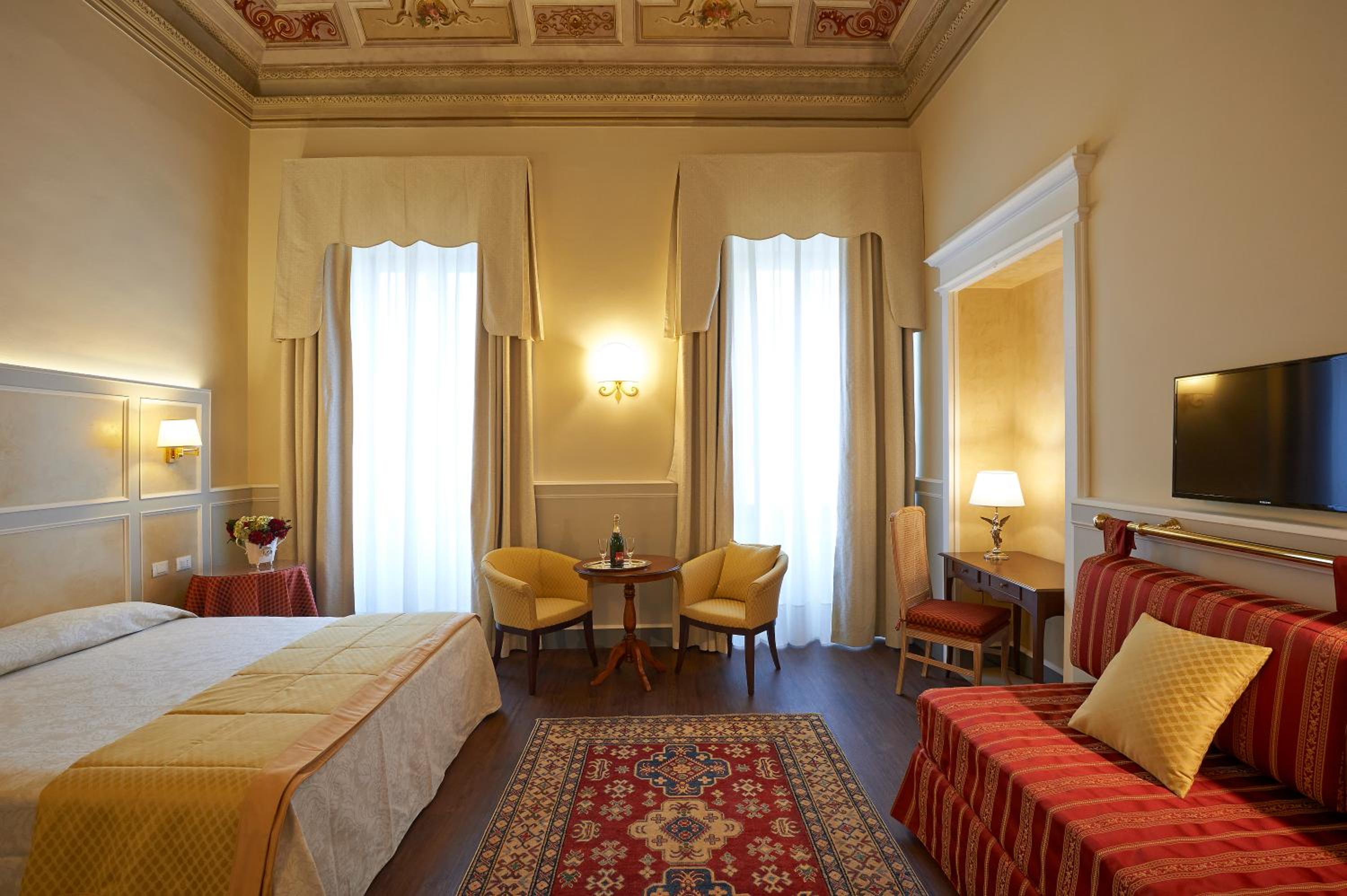 Superior Double or Twin Room photo 3