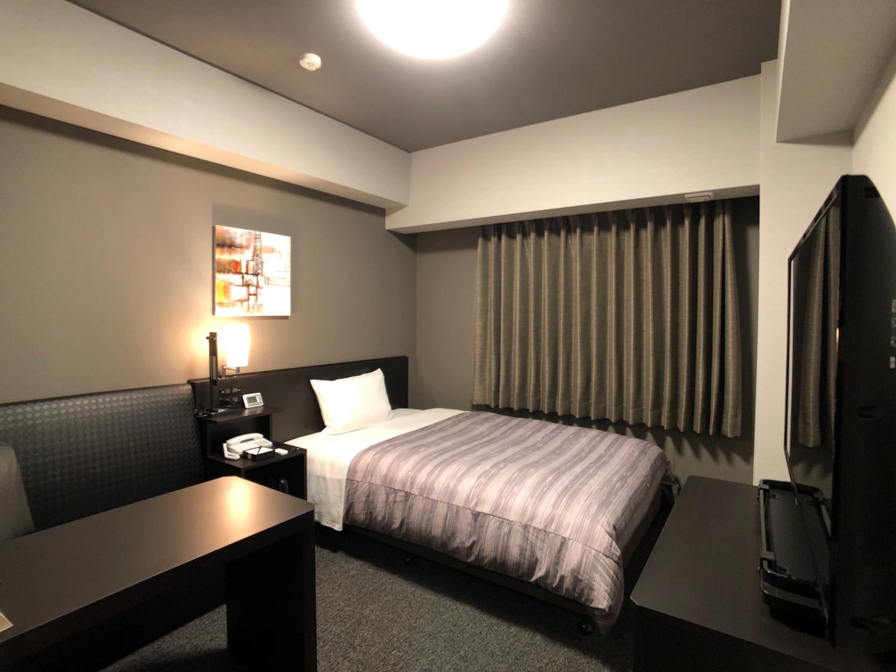 Single Room - Non-Smoking - Cleaning Every 3 Days photo 1