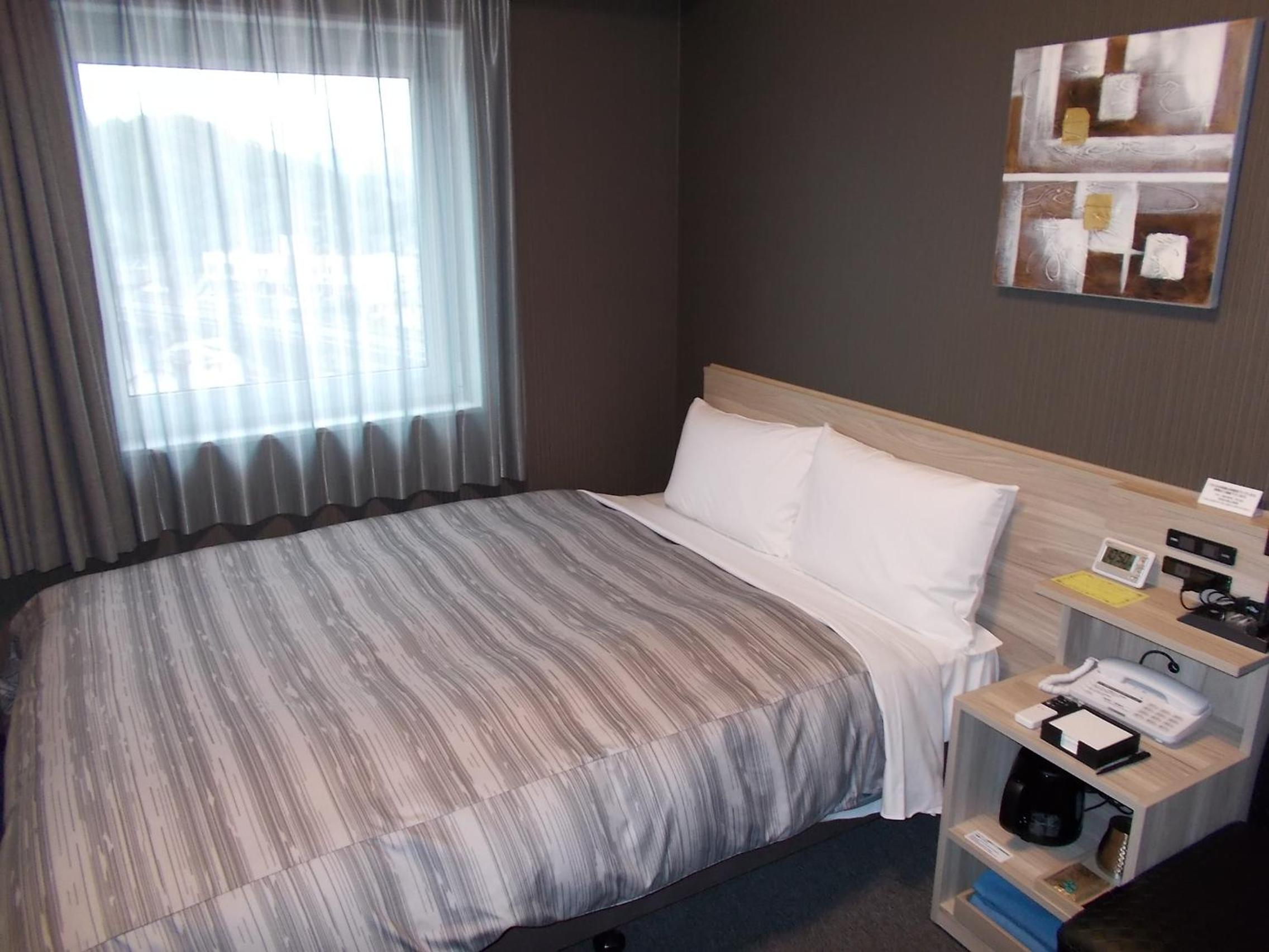 Double Room with Small Double Bed - Smoking - Photo 1