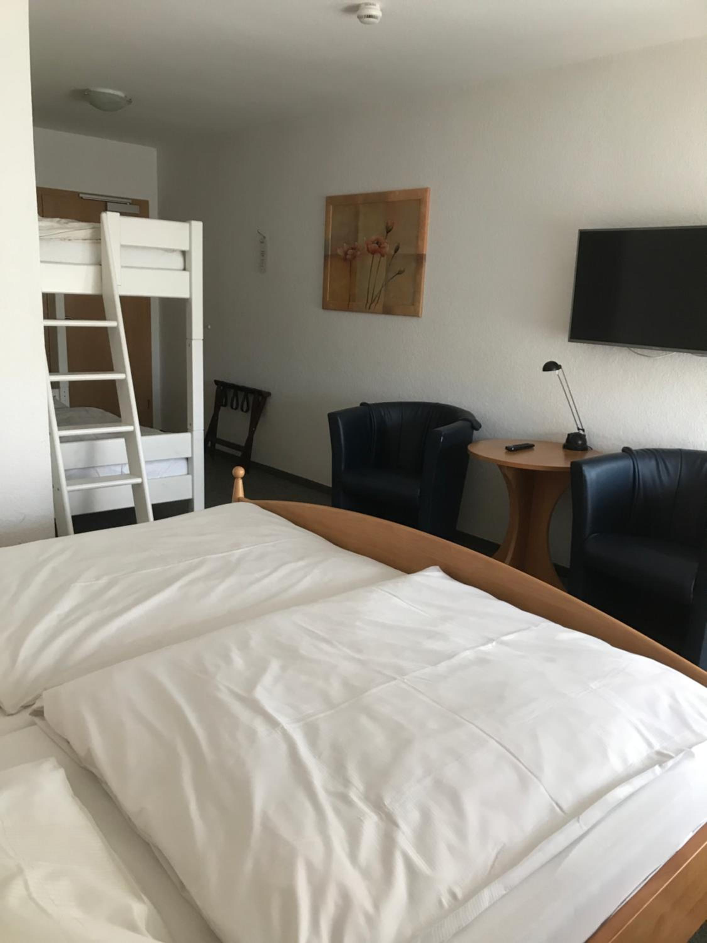 Quadruple Room - Photo 2