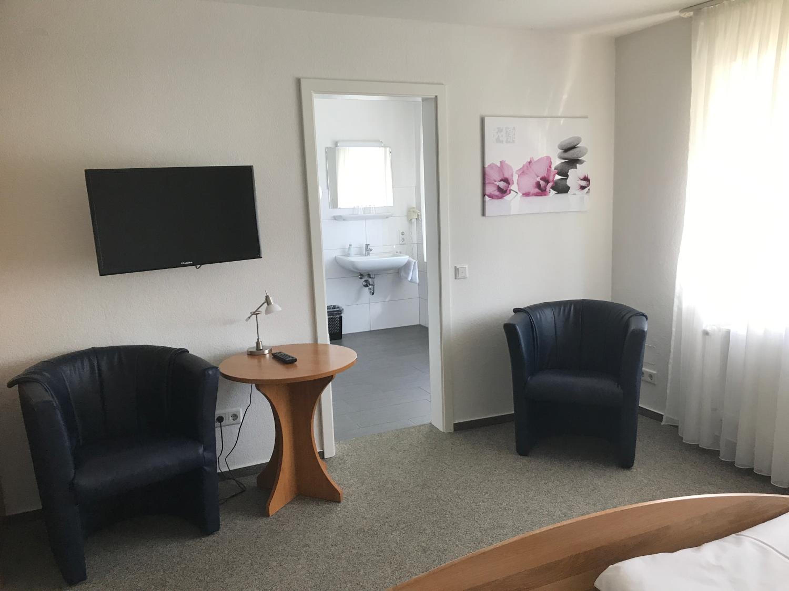Double Room - Photo 3