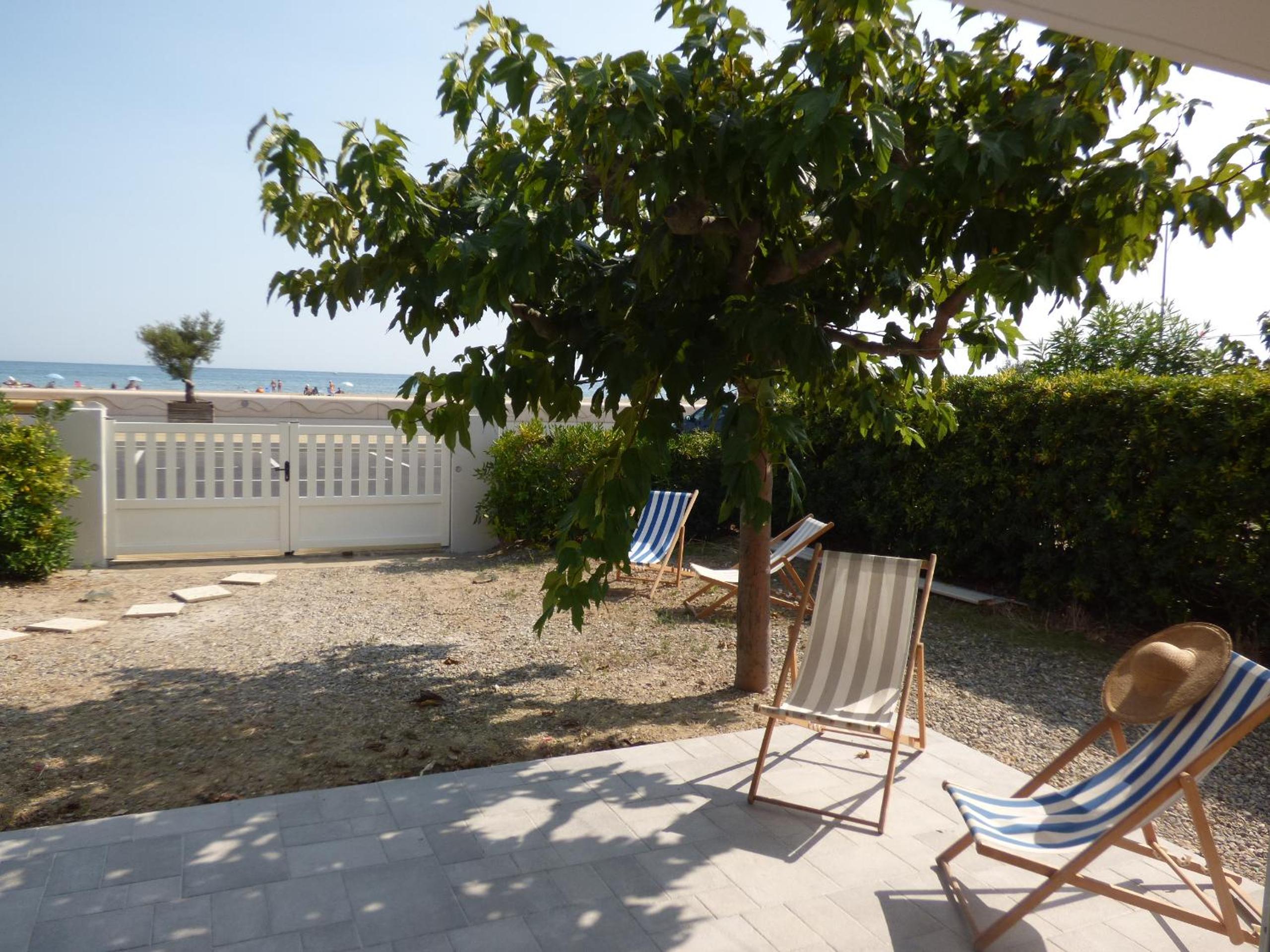 Villa photo 2
