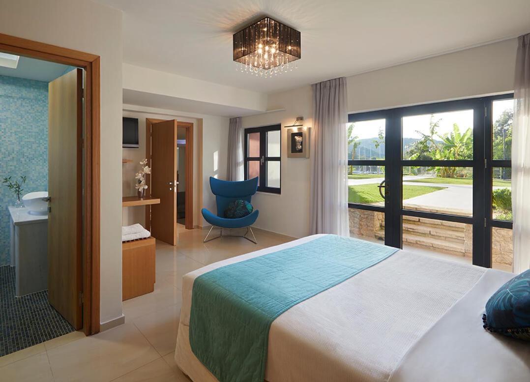 Superior Four-Bedroom Villa - Beach Front