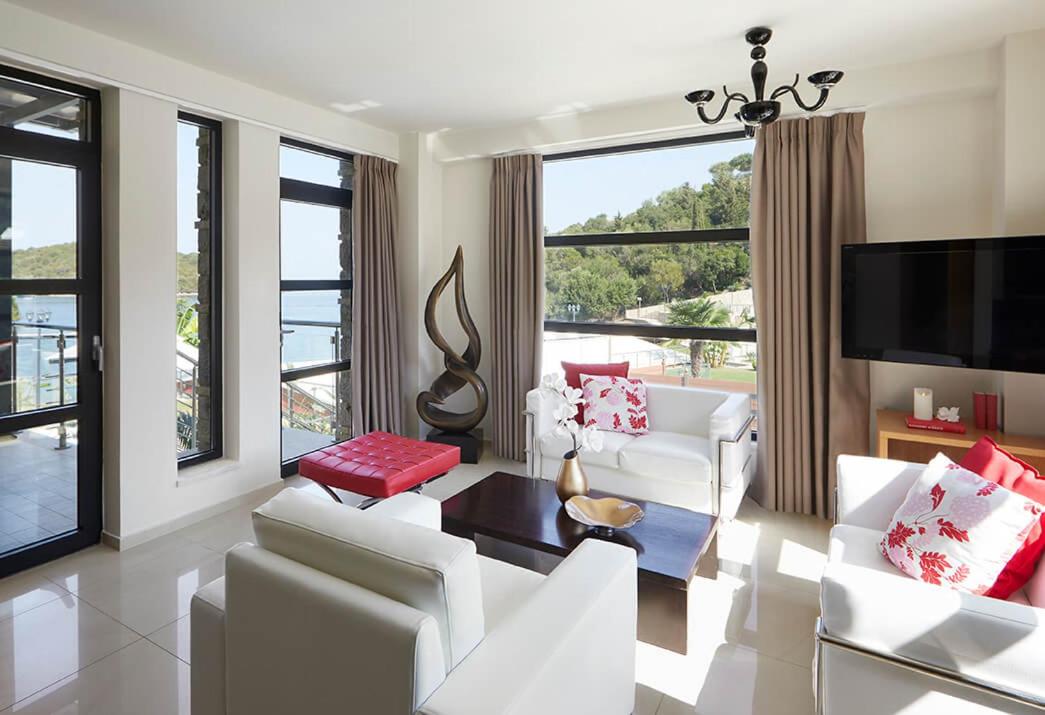 Two-Bedroom Villa photo 3