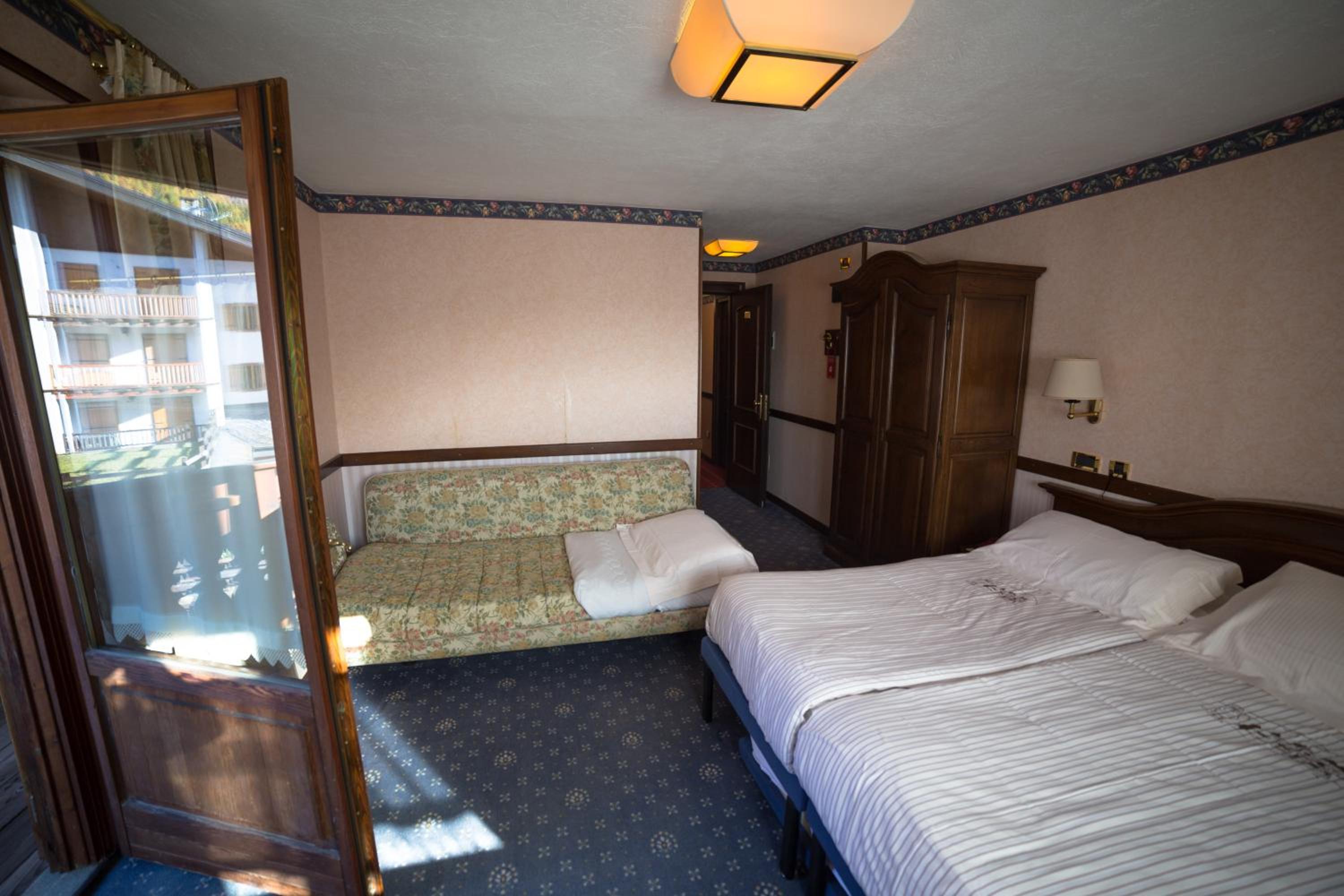 Triple Room - Photo 7