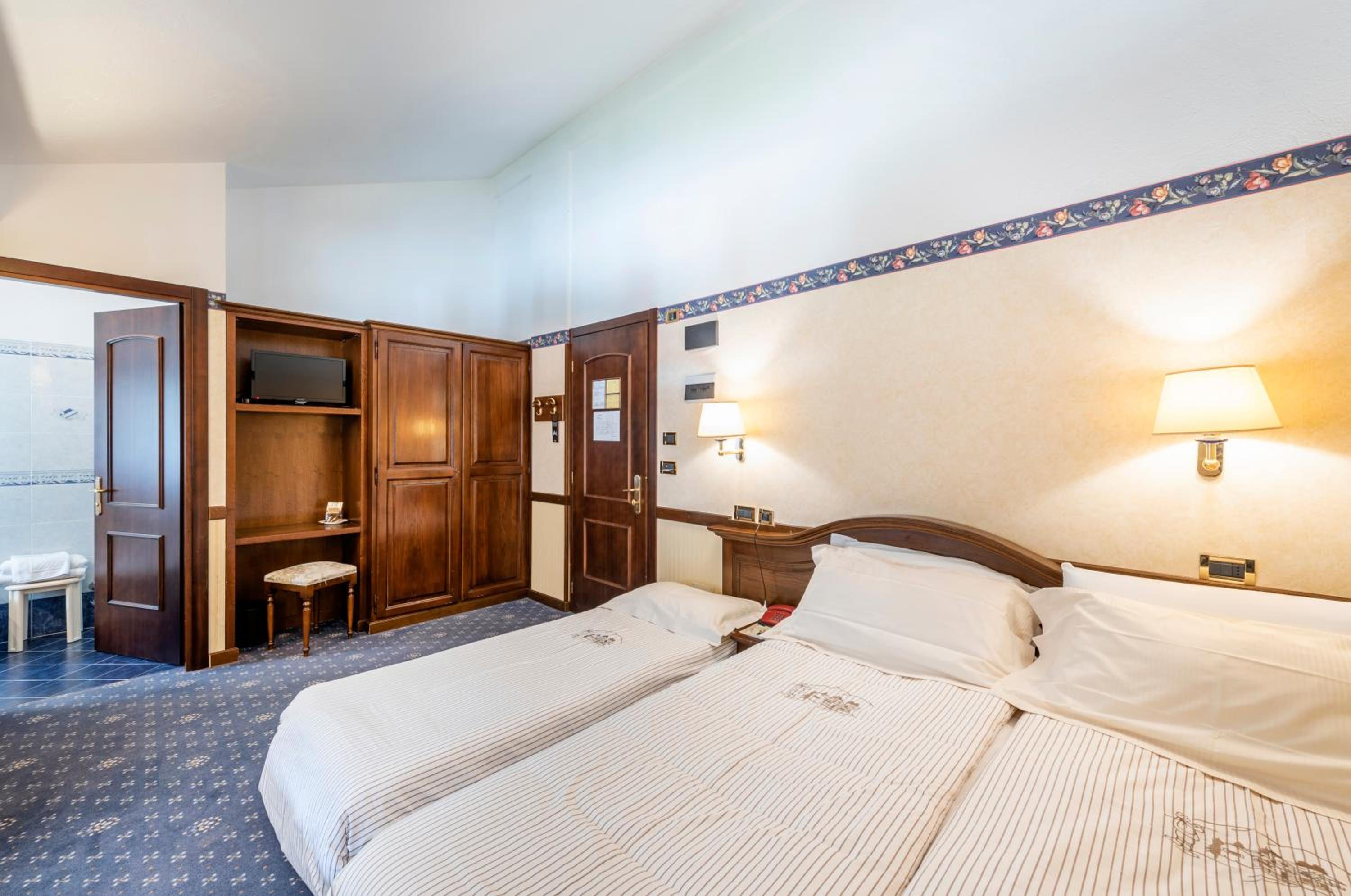 Triple Room - Photo 1