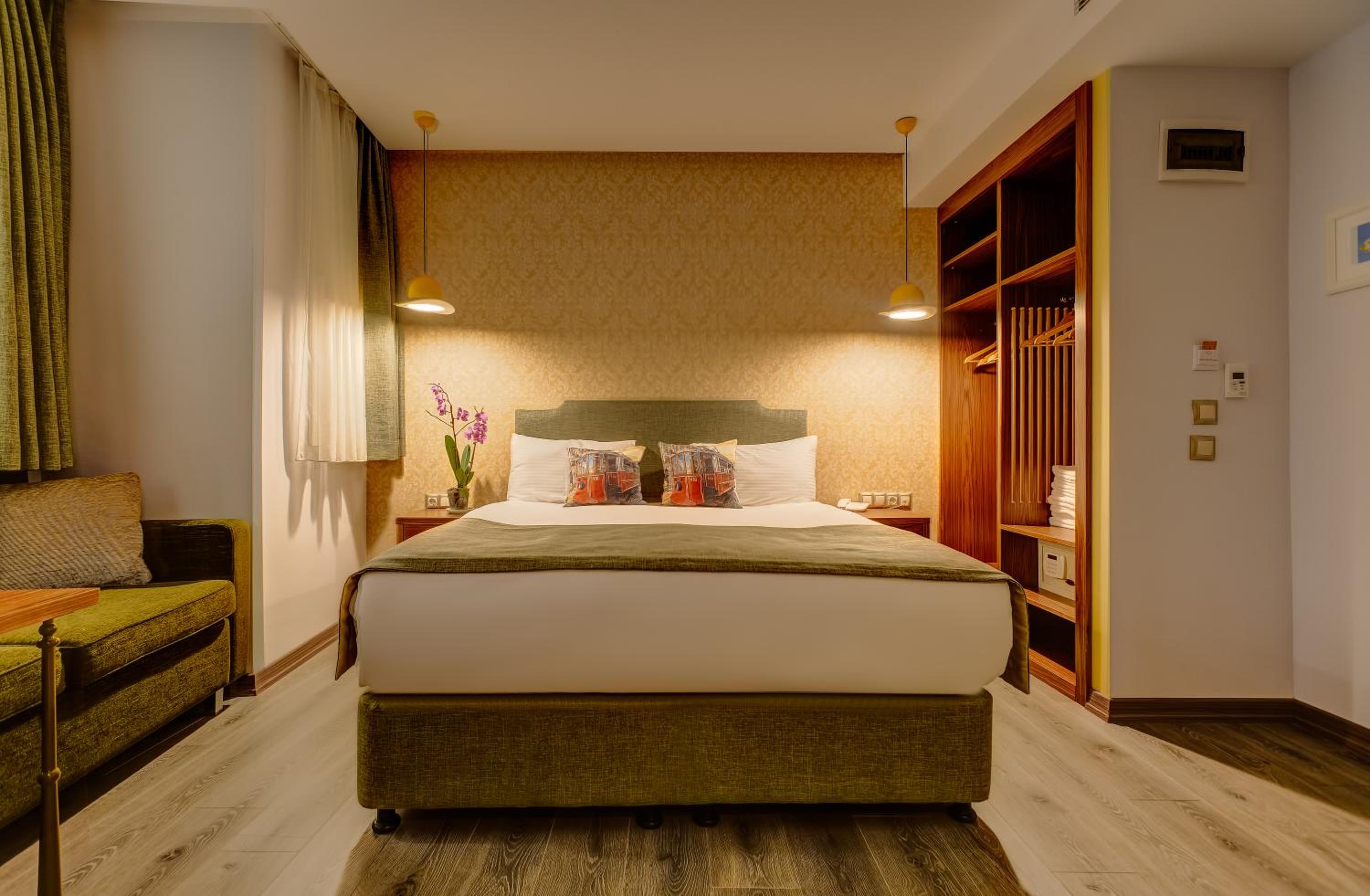 Economy Double Room photo 1