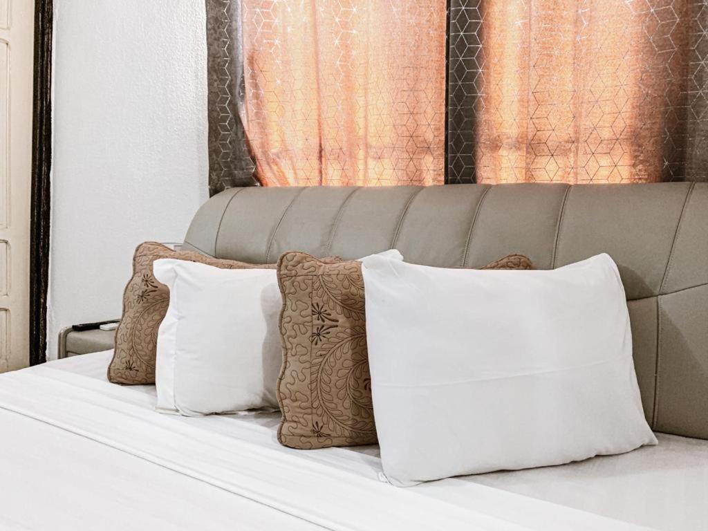 Suite (2 Adults) photo 2