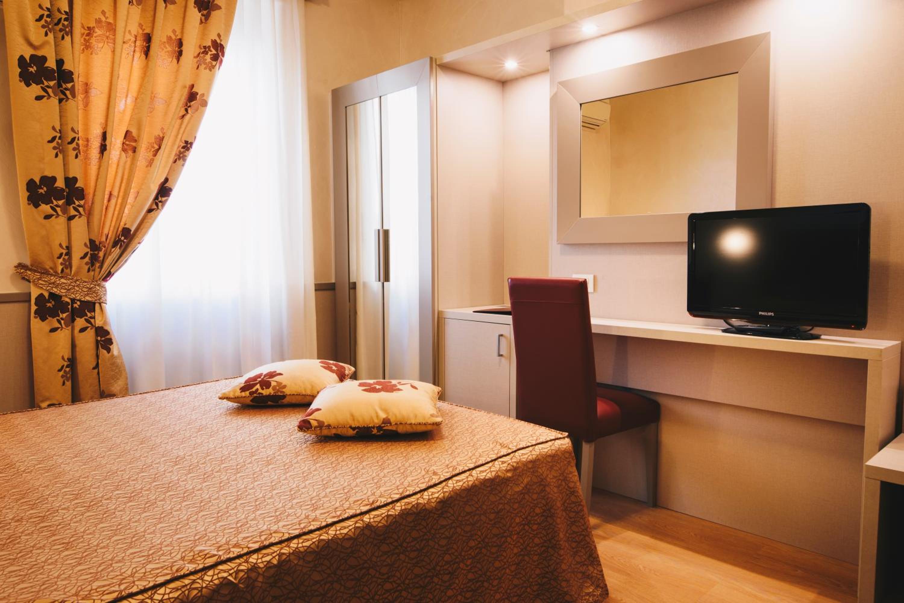Comfort Double Room - Photo 11