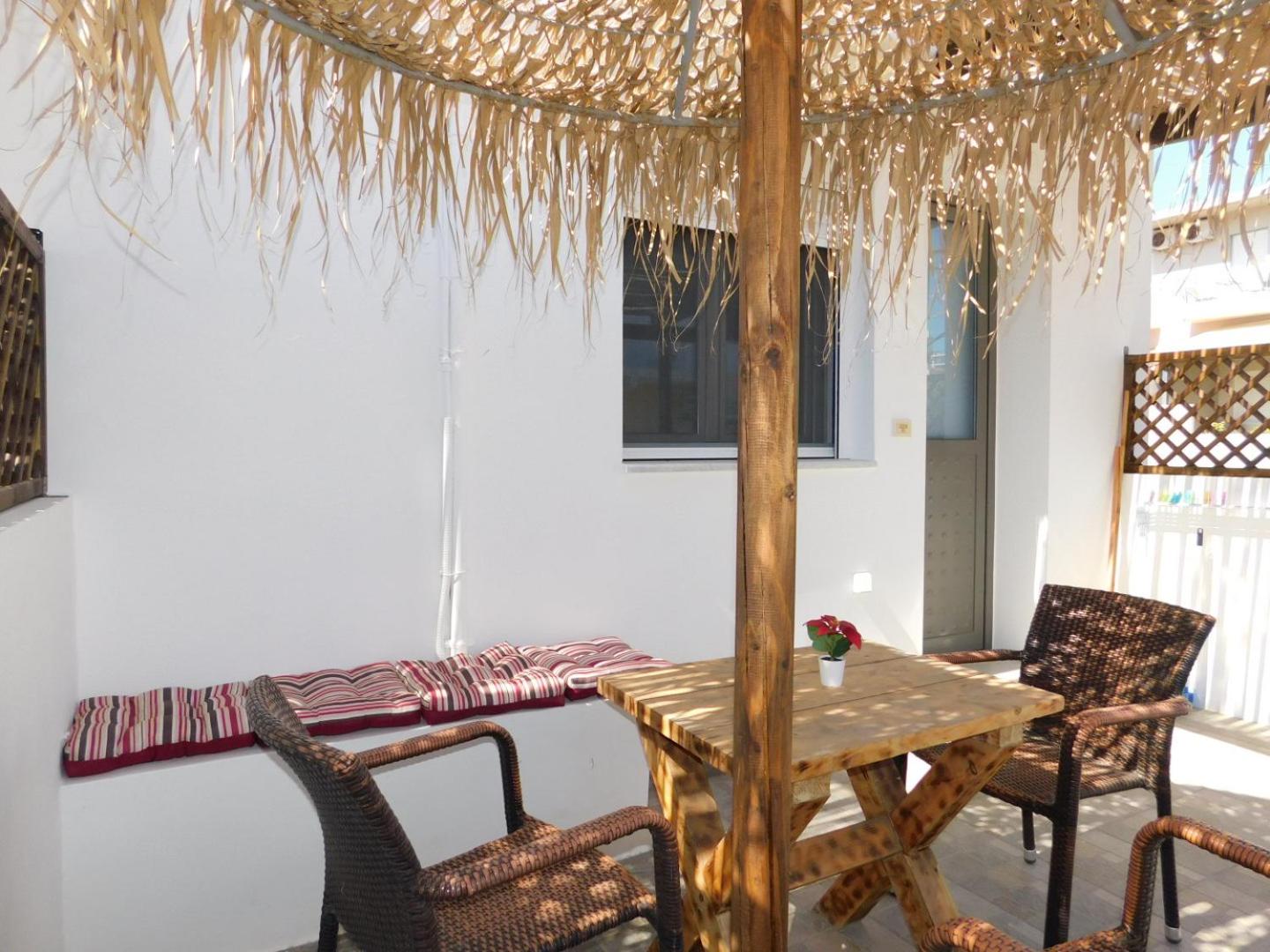 Studio with Terrace photo 3