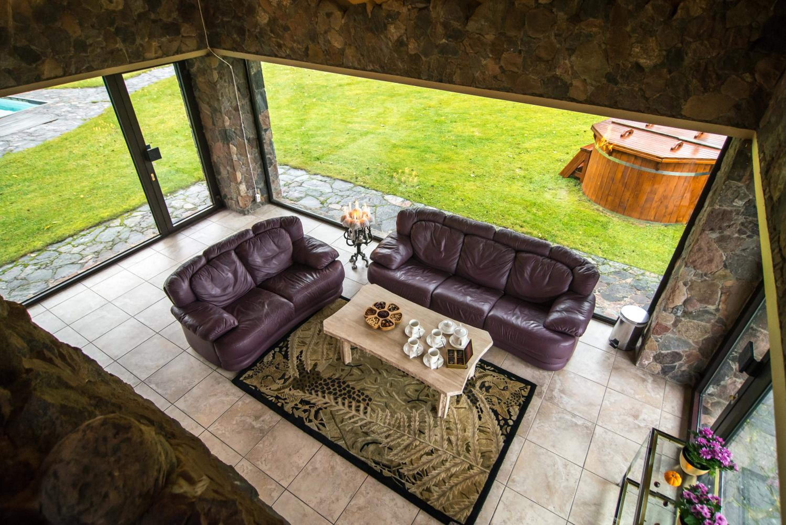 Two-Bedroom House - Photo 10