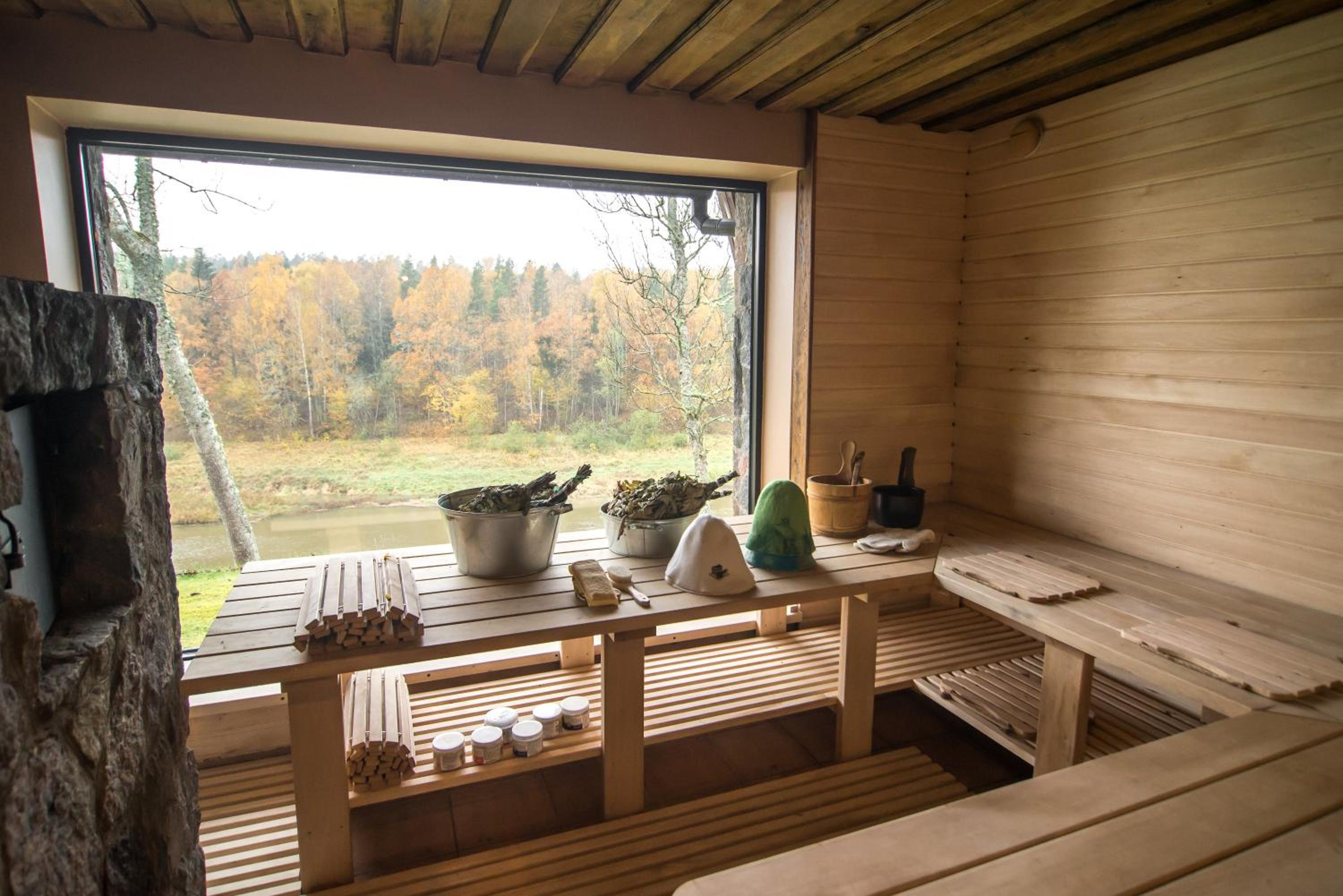 Two-Bedroom House - Photo 24