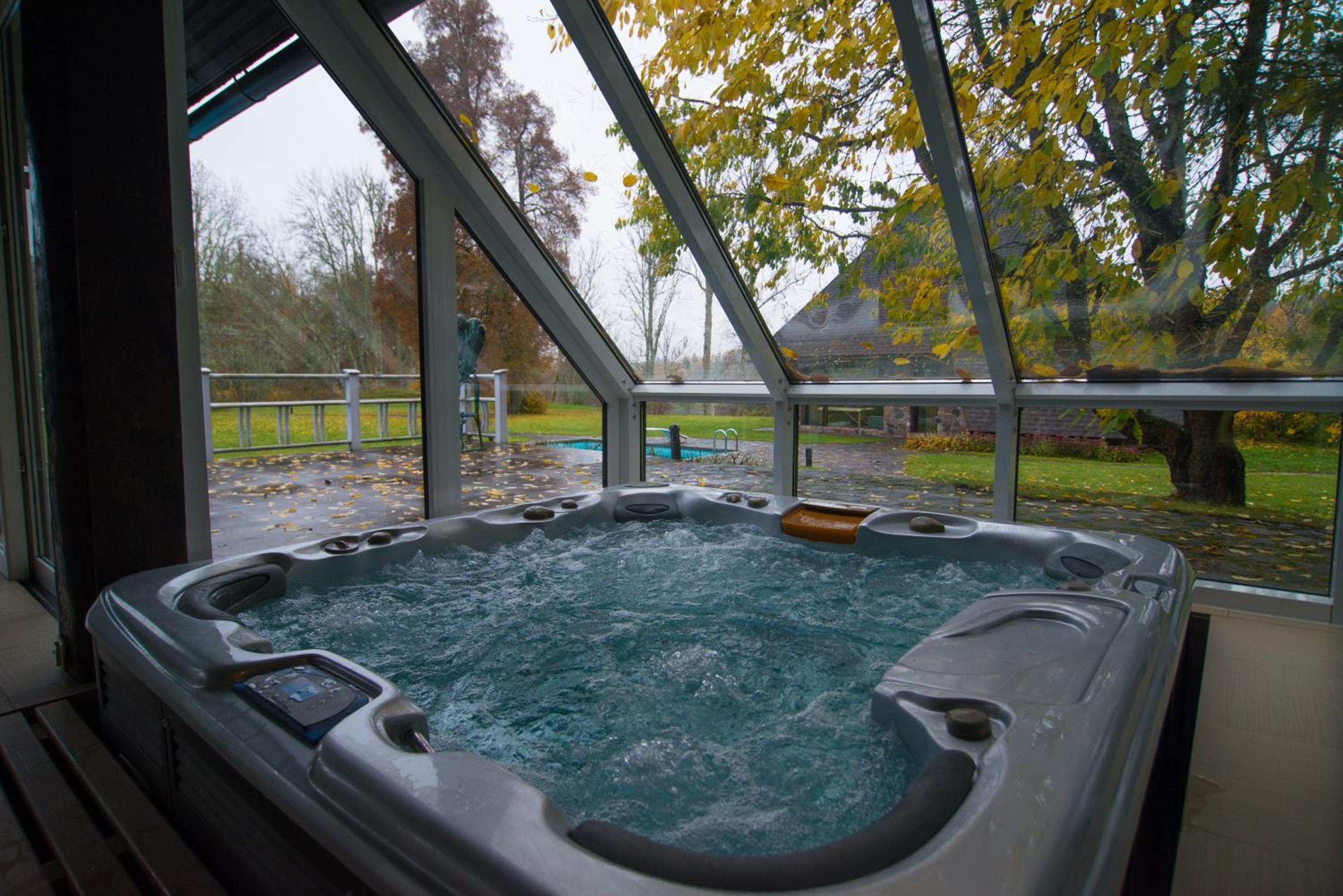 Two-Bedroom House - Photo 29