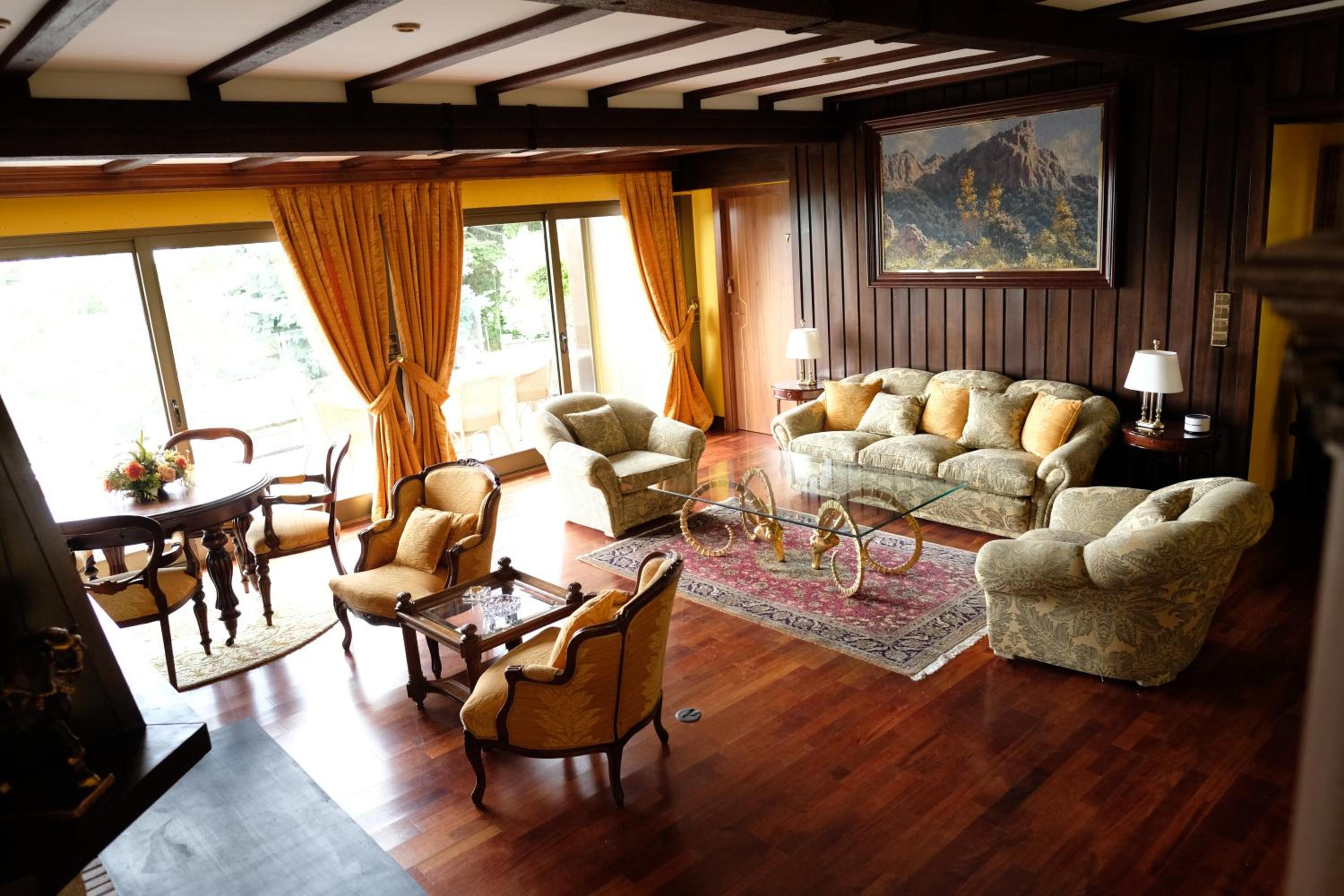Villa with Private Pool photo 3