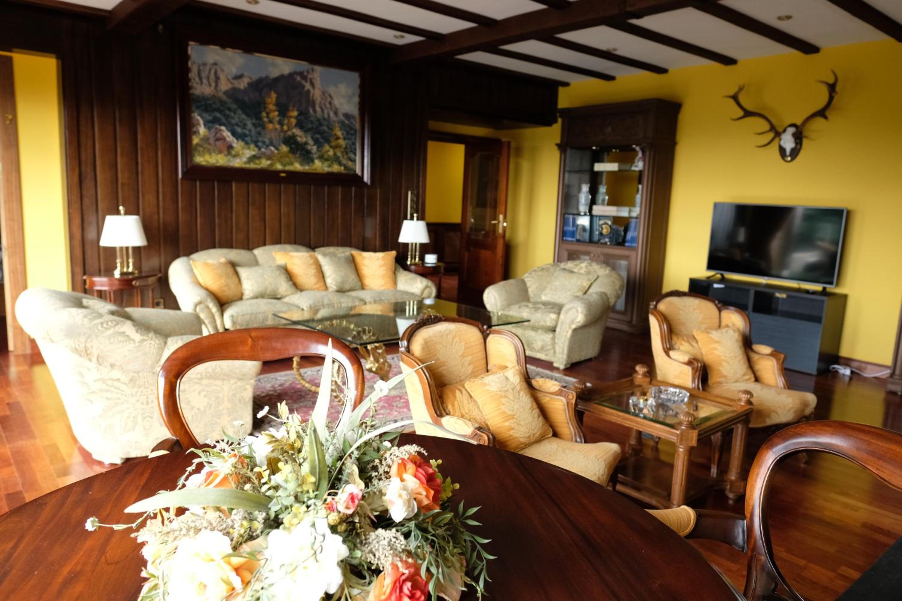 Villa with Private Pool photo 2