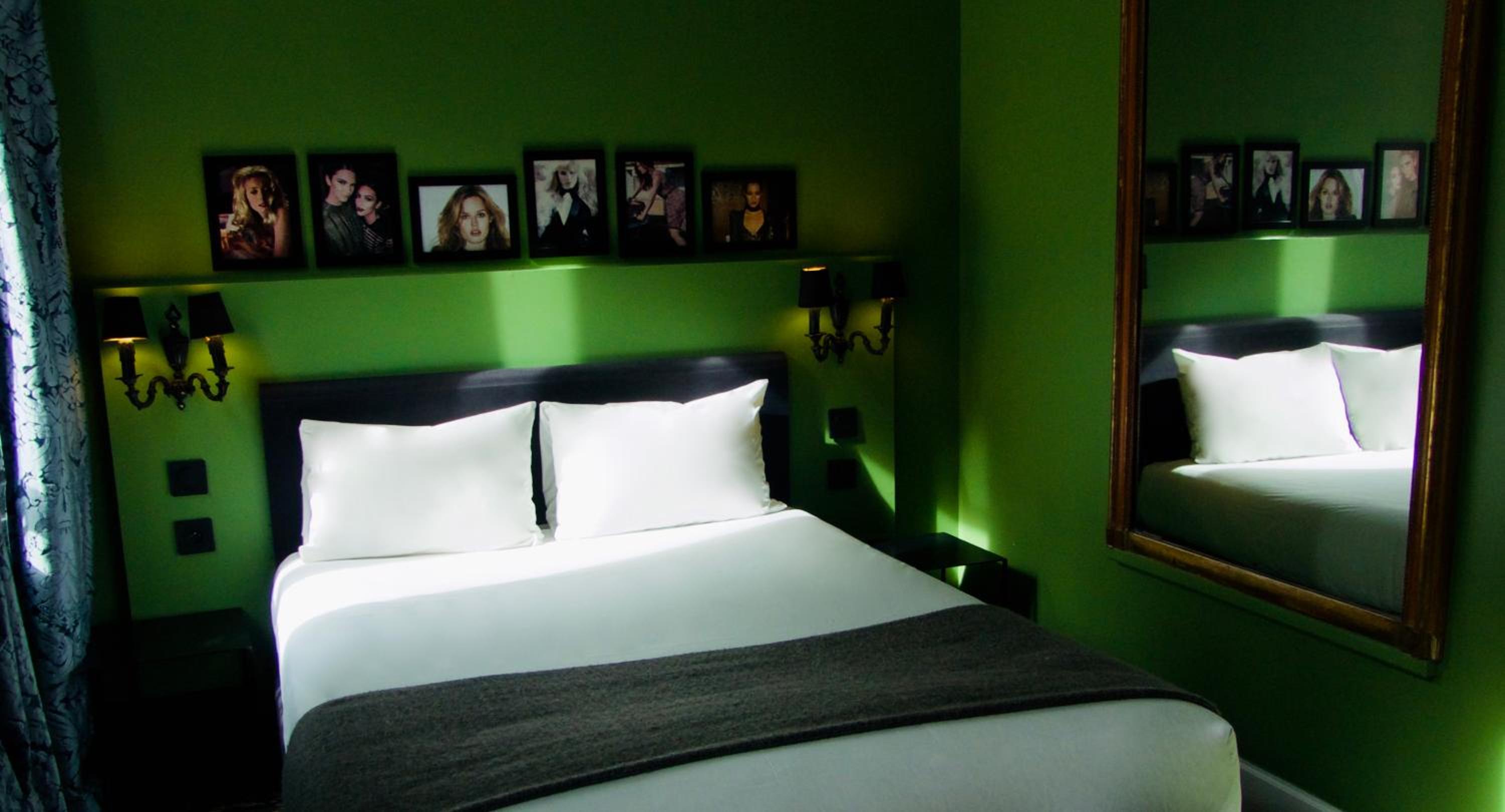Double Room thumbnail 6