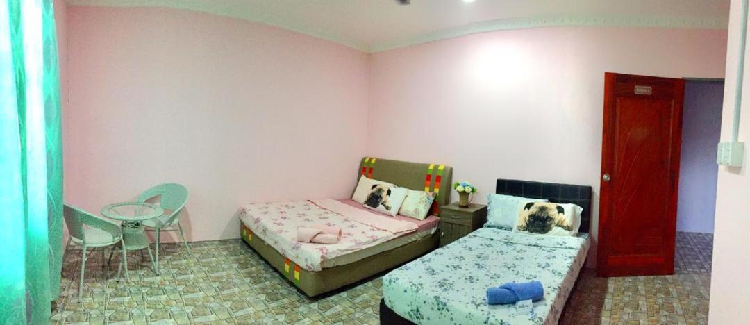 Comfort Triple Room with Shower photo 3